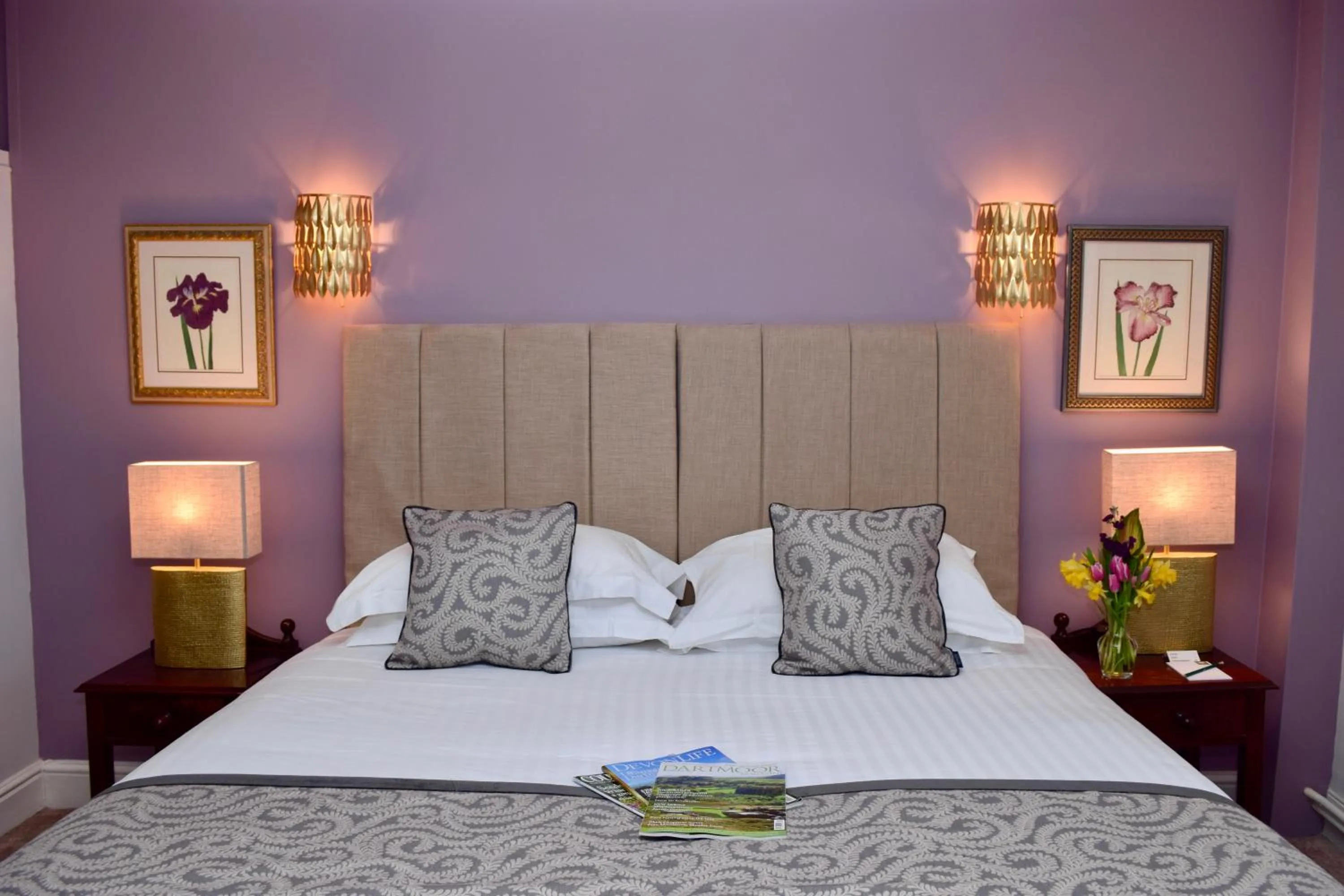 Bed in The White Hart Hotel