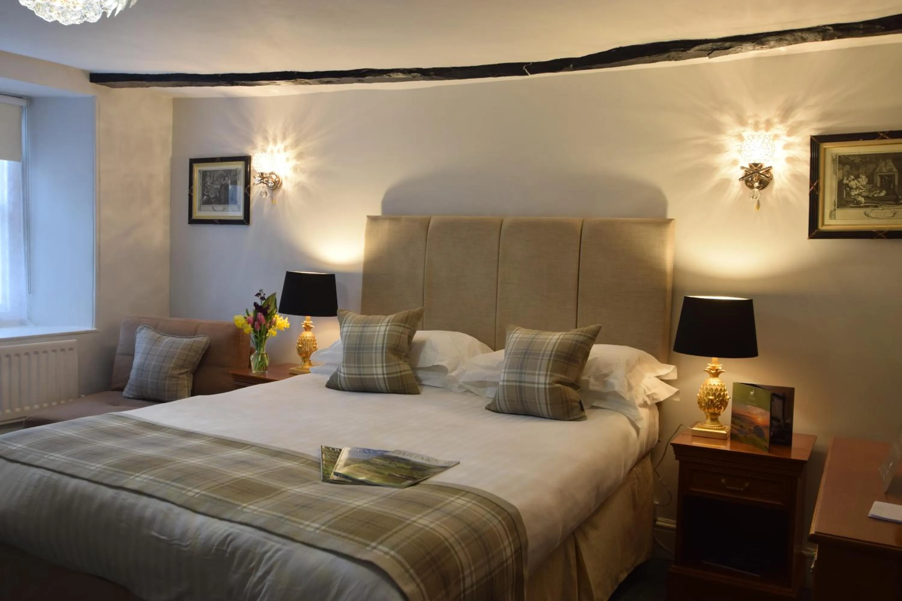 Bed in The White Hart Hotel