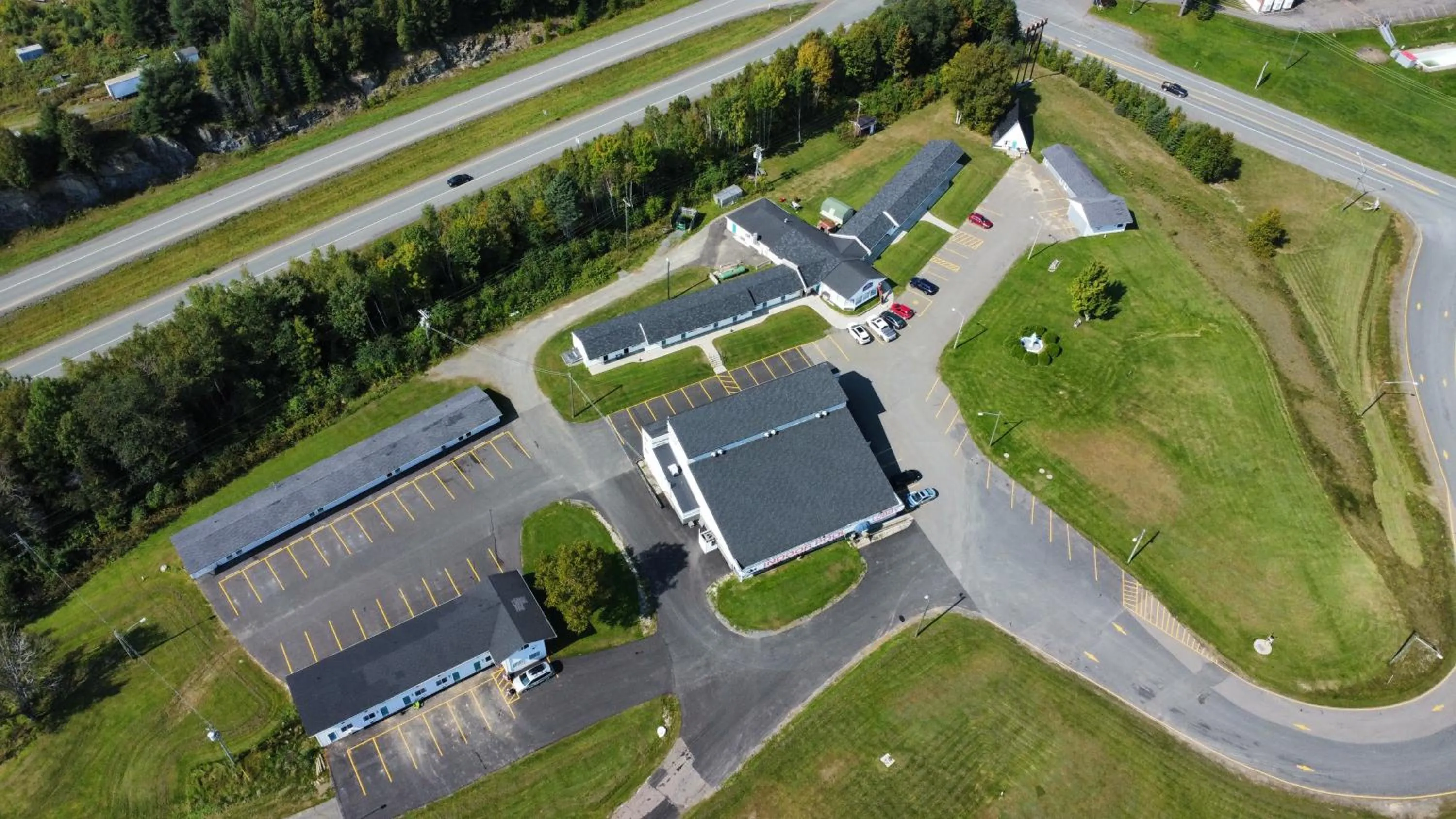 Property building in Howard Johnson by Wyndham Woodstock NB