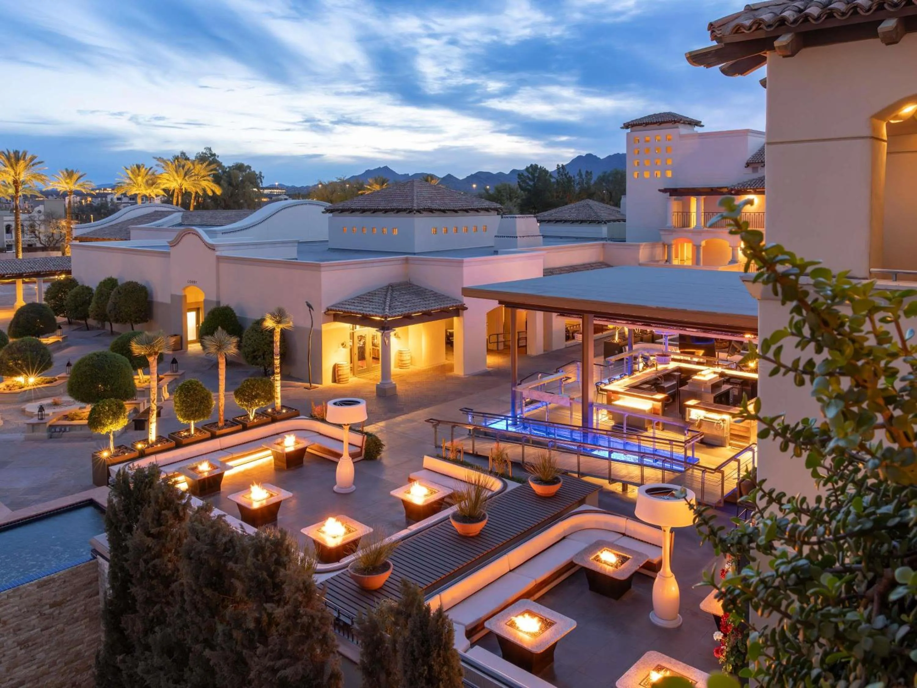 Lounge or bar in Fairmont Scottsdale Princess