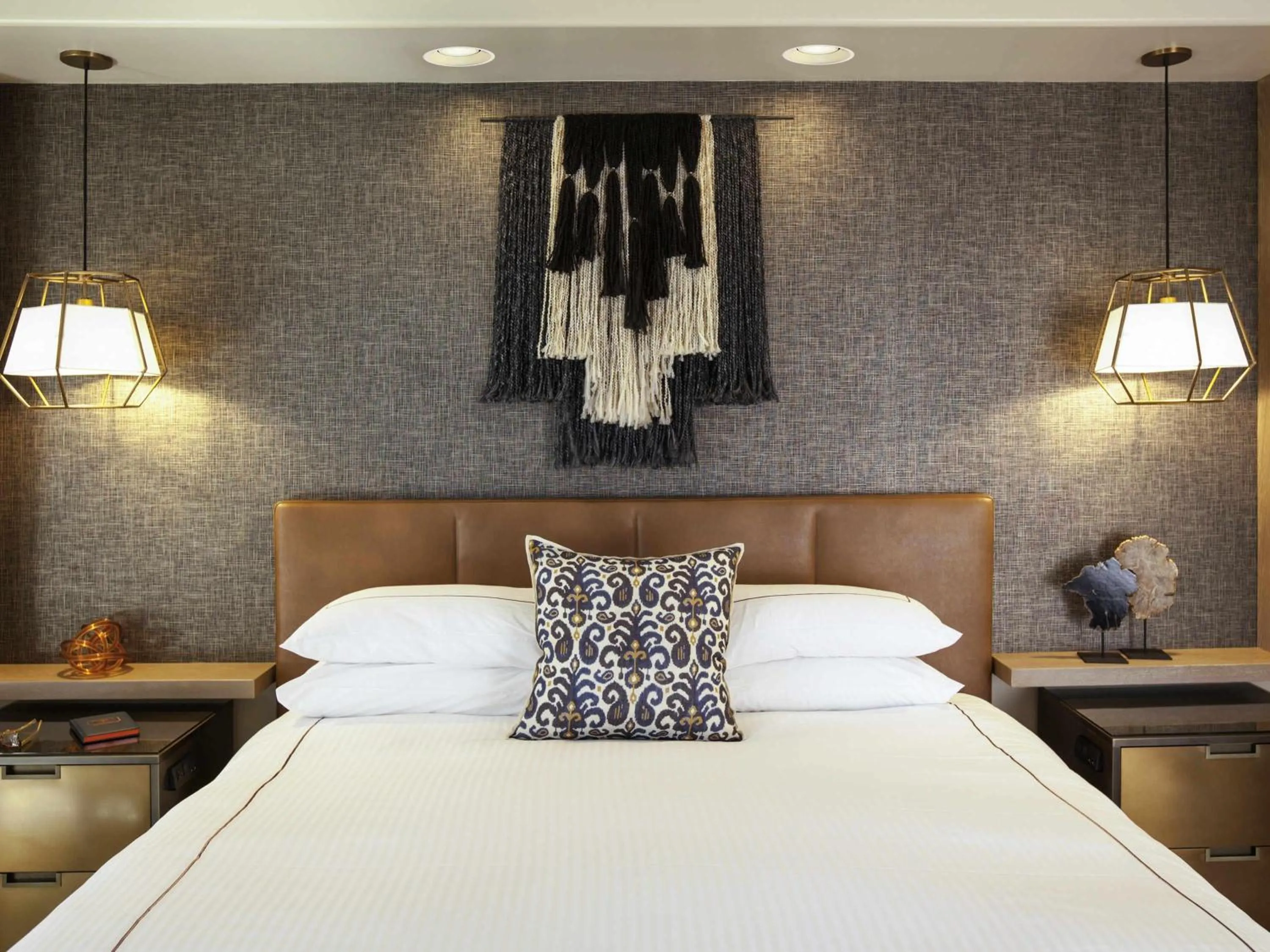 Bedroom, Bed in Fairmont Scottsdale Princess