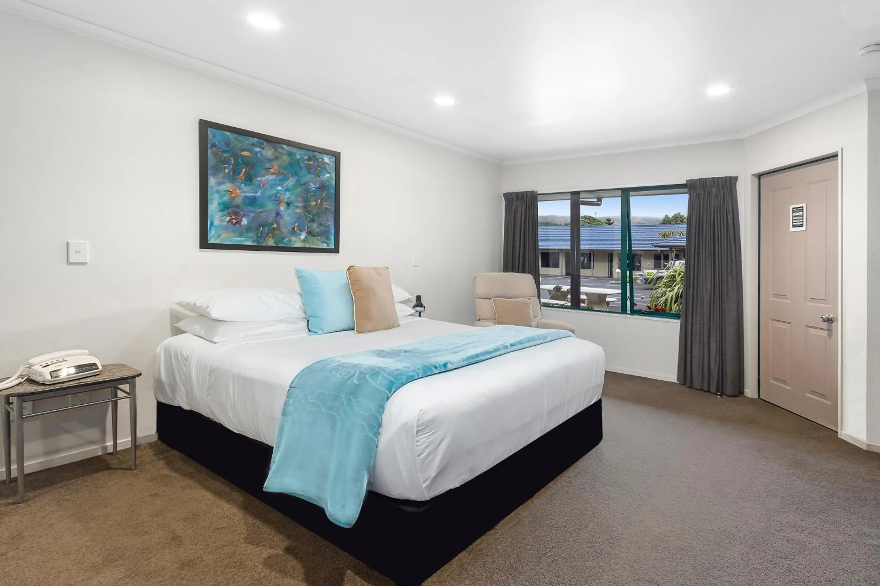 Bedroom, Bed in Belmont Motor Lodge