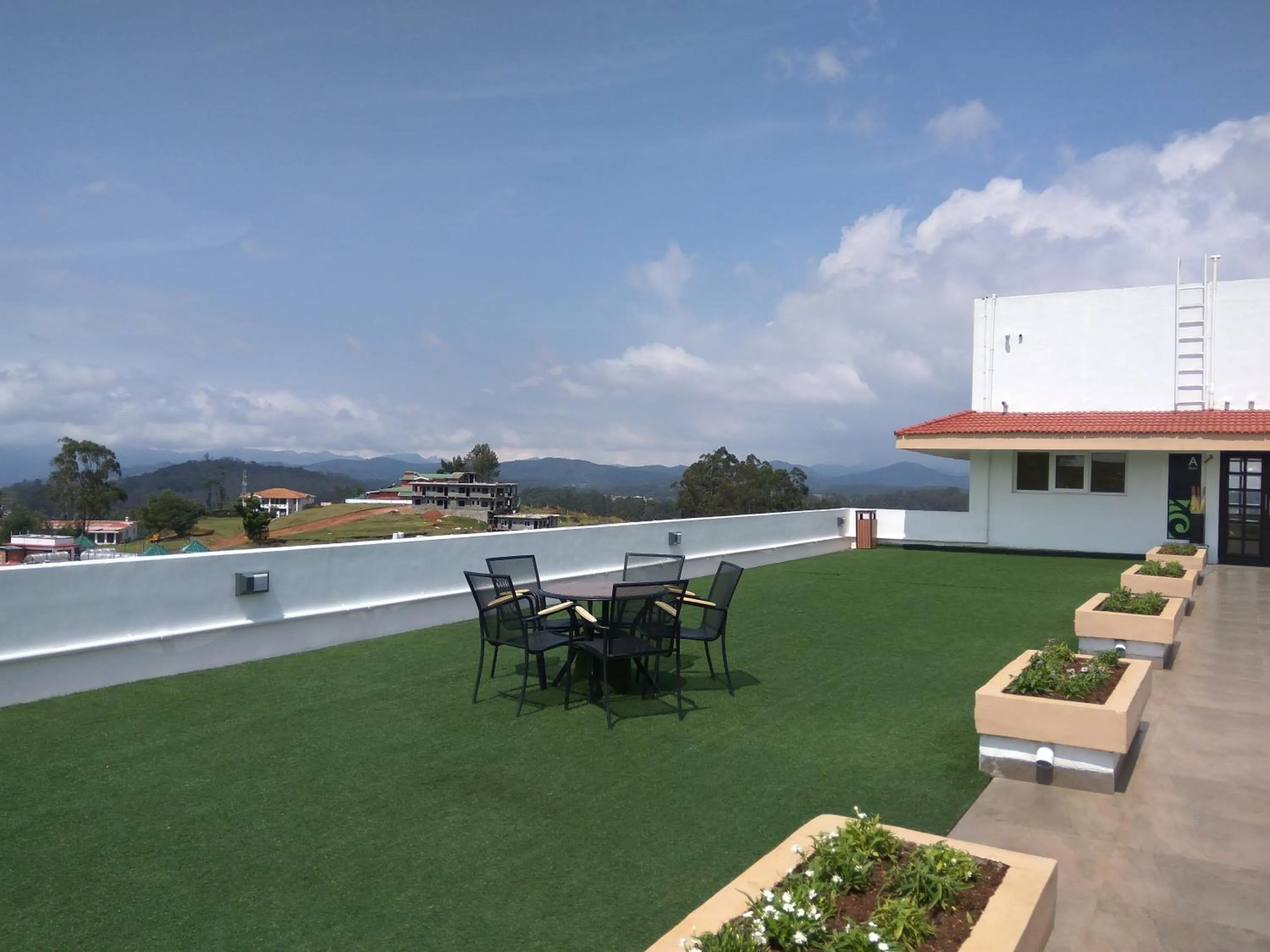 Business facilities in Sterling Ooty Elk Hill