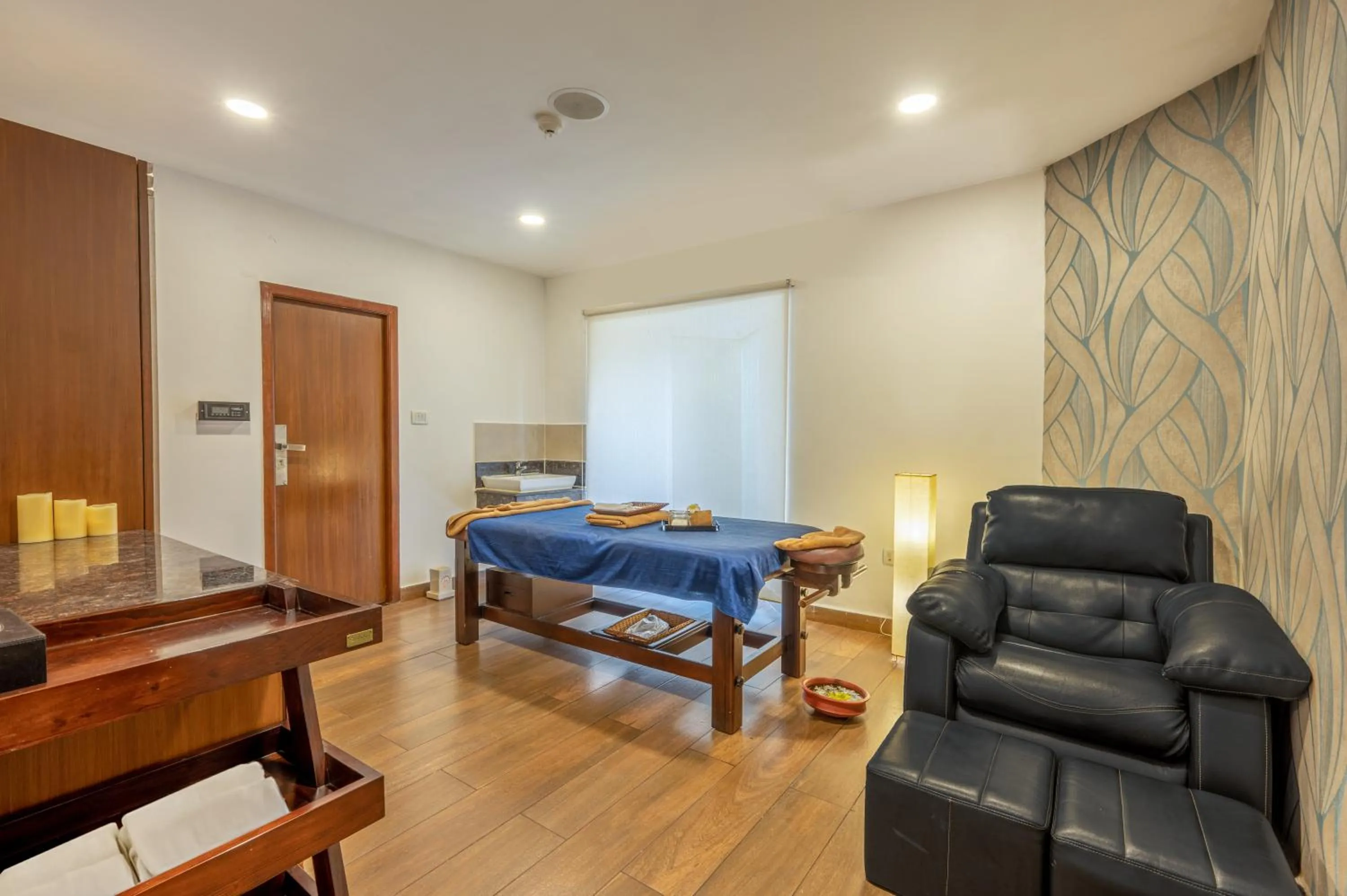 Spa and wellness centre/facilities, Bed in Sterling Ooty Elk Hill