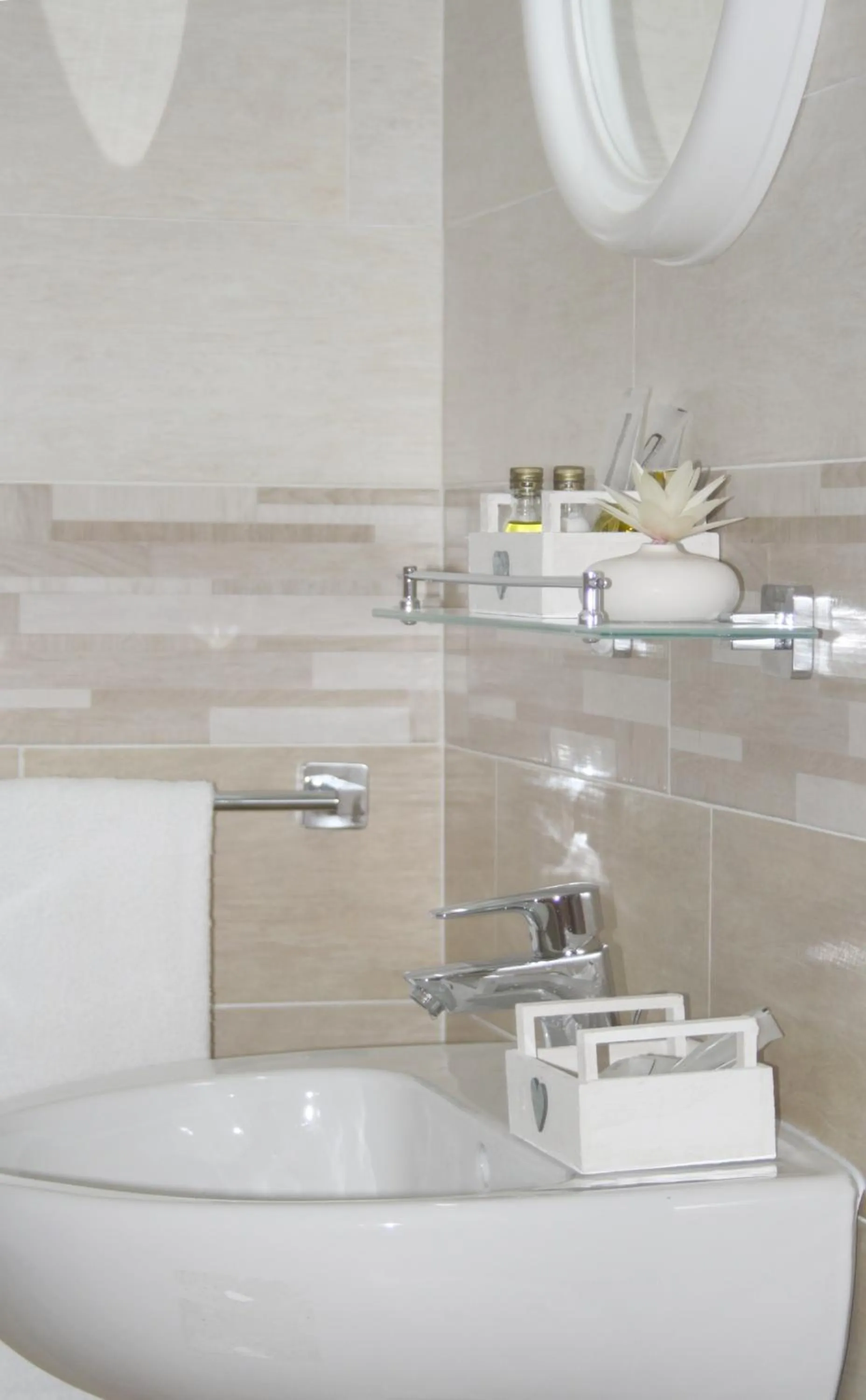 Bathroom in City life Pompeii