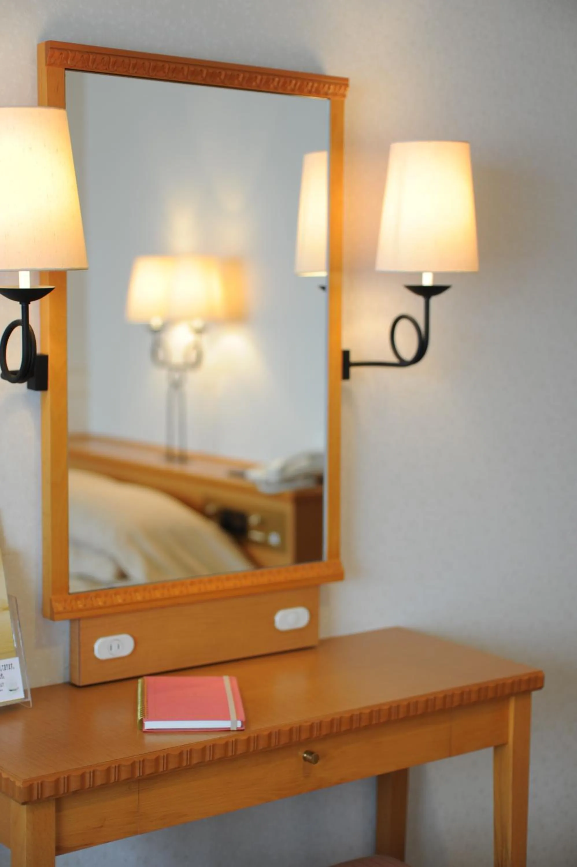 Photo of the whole room, Bed in Kagoshima Sun Royal Hotel