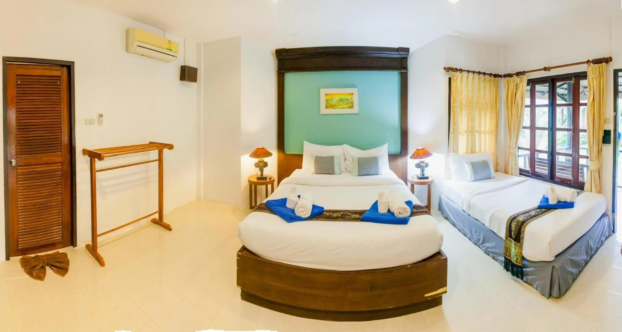 Bed in Sea Sand Sun Resort, Lanta Island