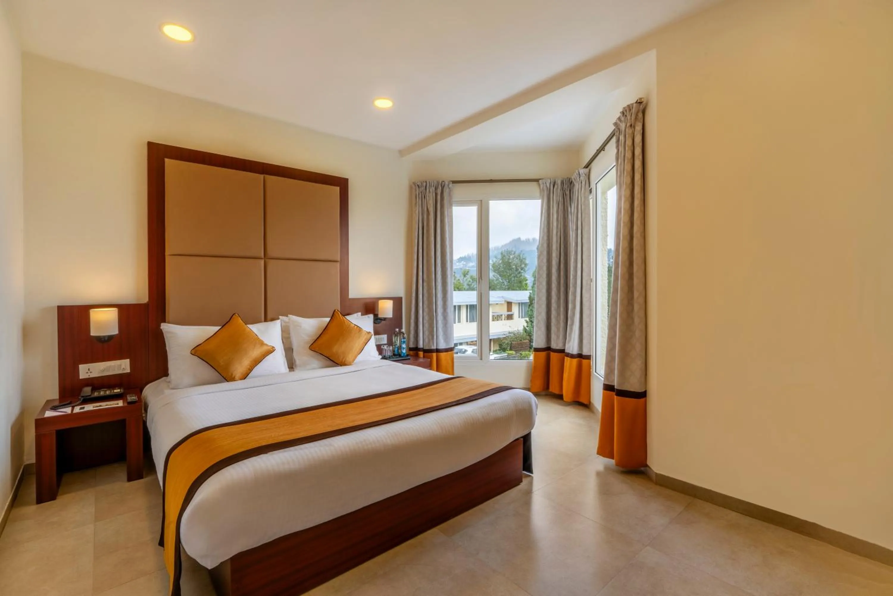 Bed in Sterling Ooty Fern Hill