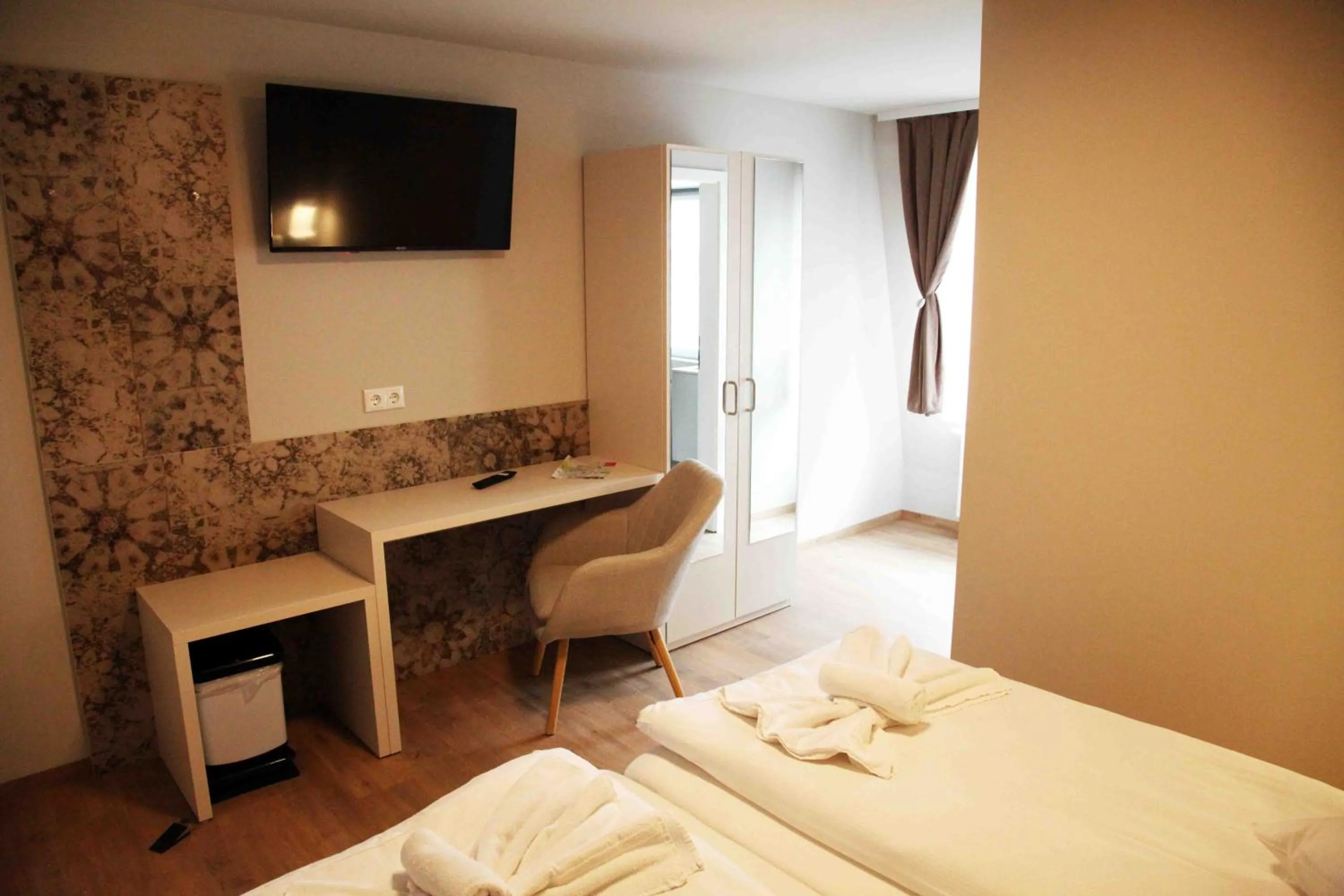 Bed in Pension Villa Colosseo im Herzen von Meiningen