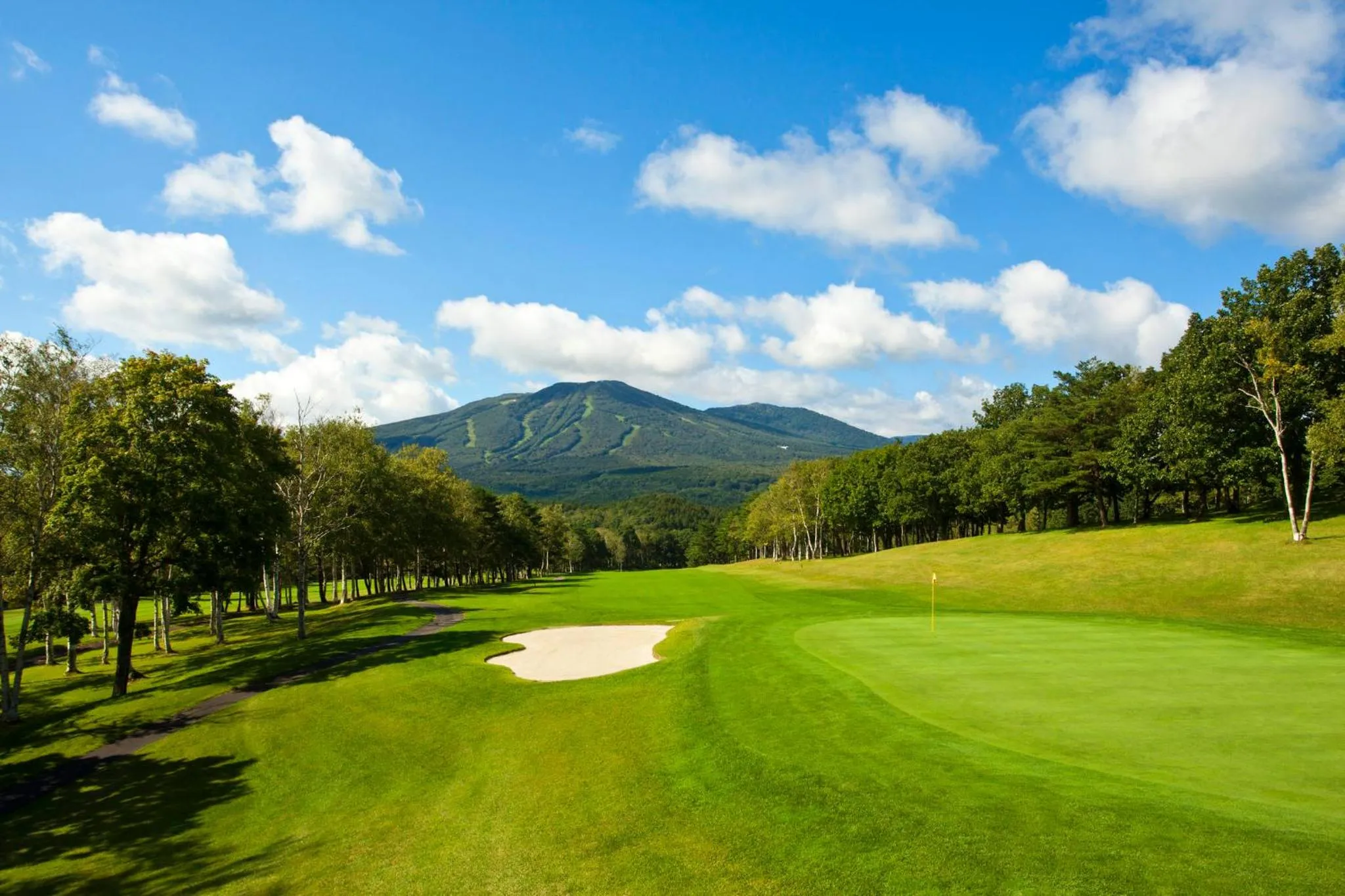 Golfcourse in ANA Crowne Plaza Resort Appi Kogen by IHG