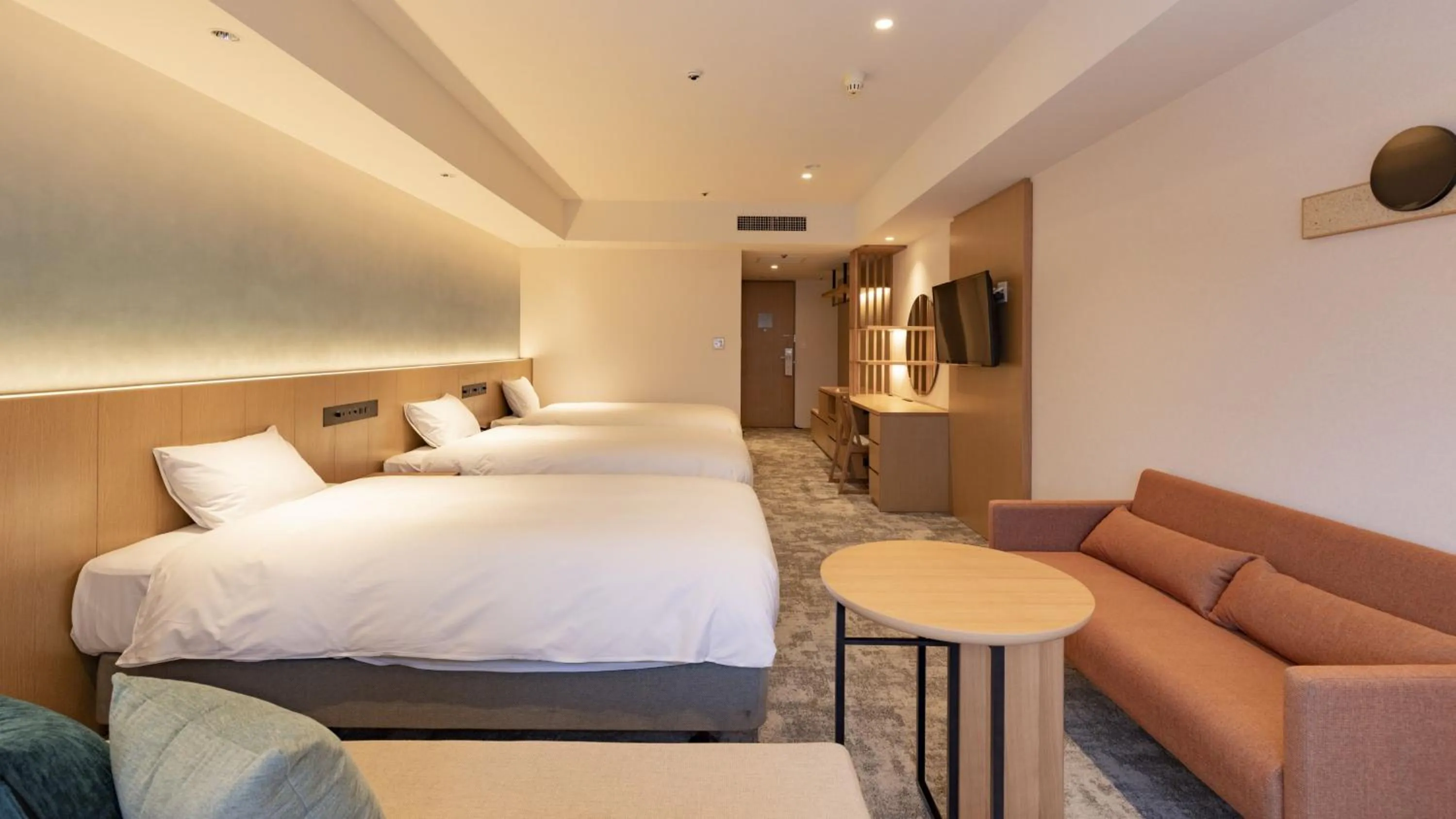 Photo of the whole room, Bed in ANA Crowne Plaza Resort Appi Kogen by IHG