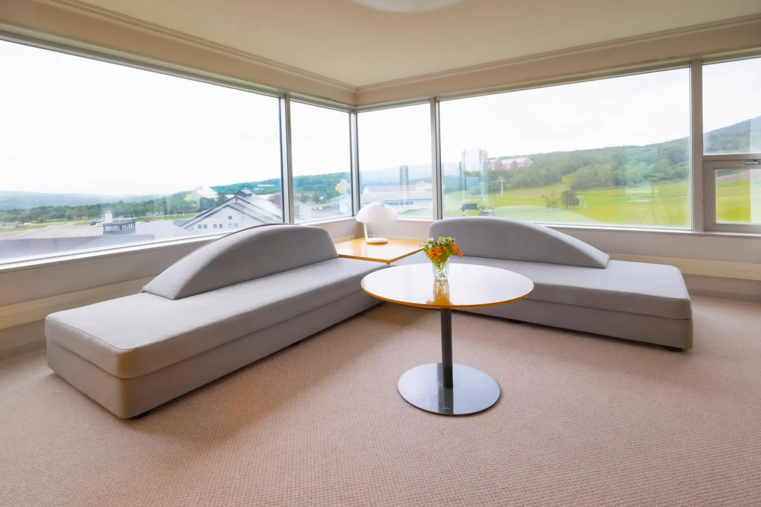 One-Bedroom Premium Twin Suite with Sofa Beds in ANA Crowne Plaza Resort Appi Kogen by IHG One-Bedroom Premium Twin Suite with Sofa Beds in ANA Crowne Plaza Resort Appi Kogen by IHG