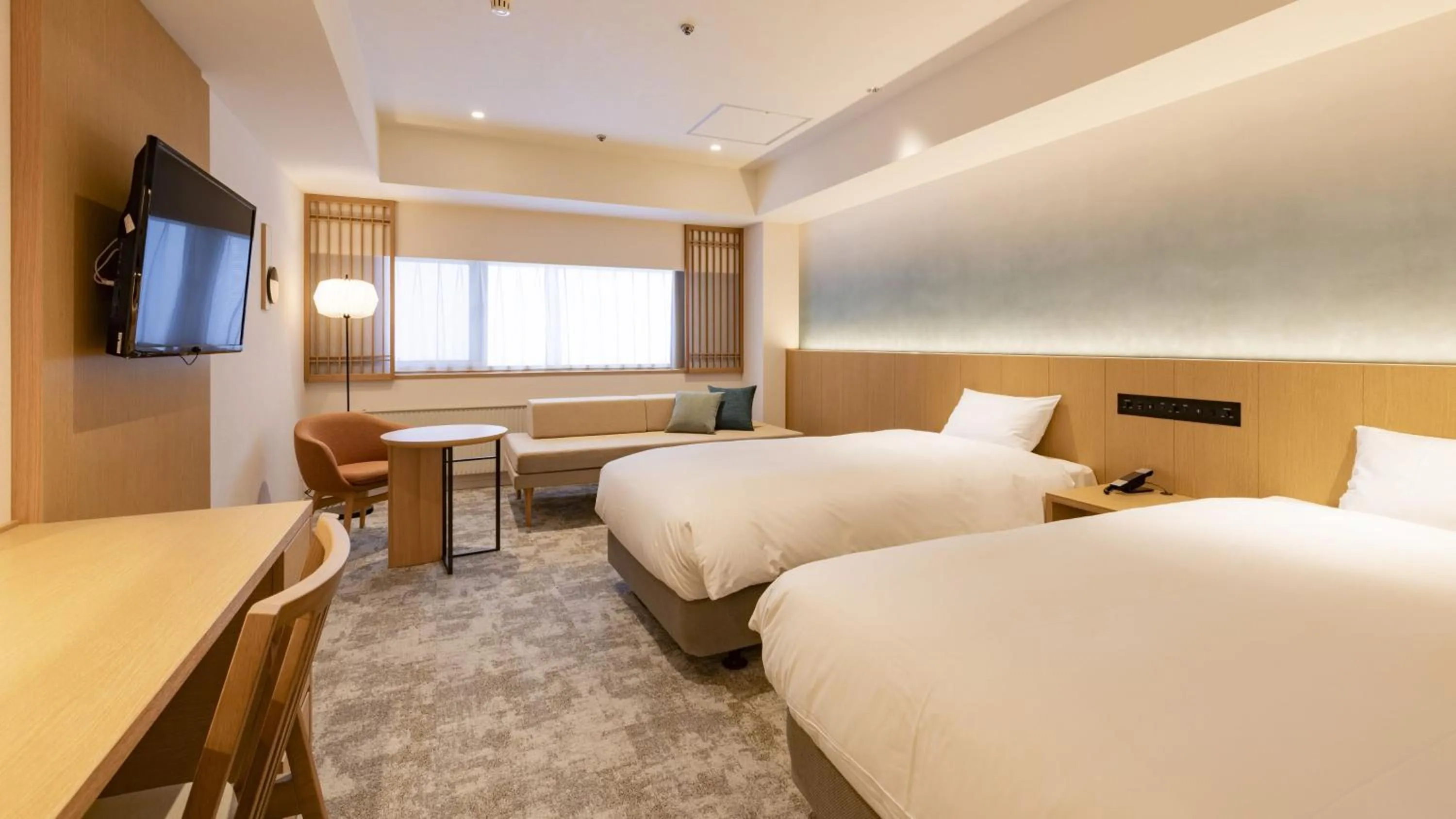 Photo of the whole room, Bed in ANA Crowne Plaza Resort Appi Kogen by IHG