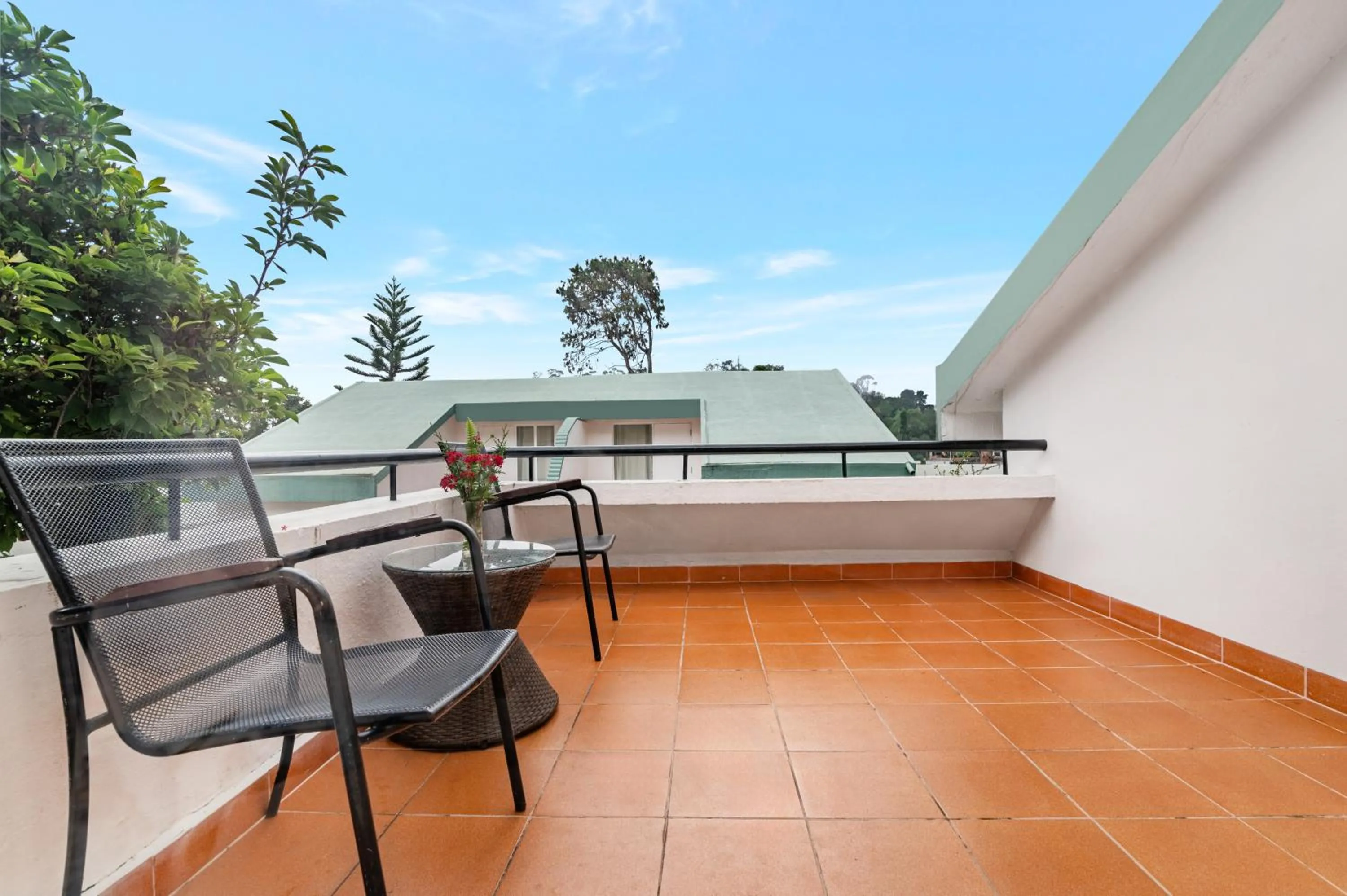 Seating area in Sterling Kodai Lake