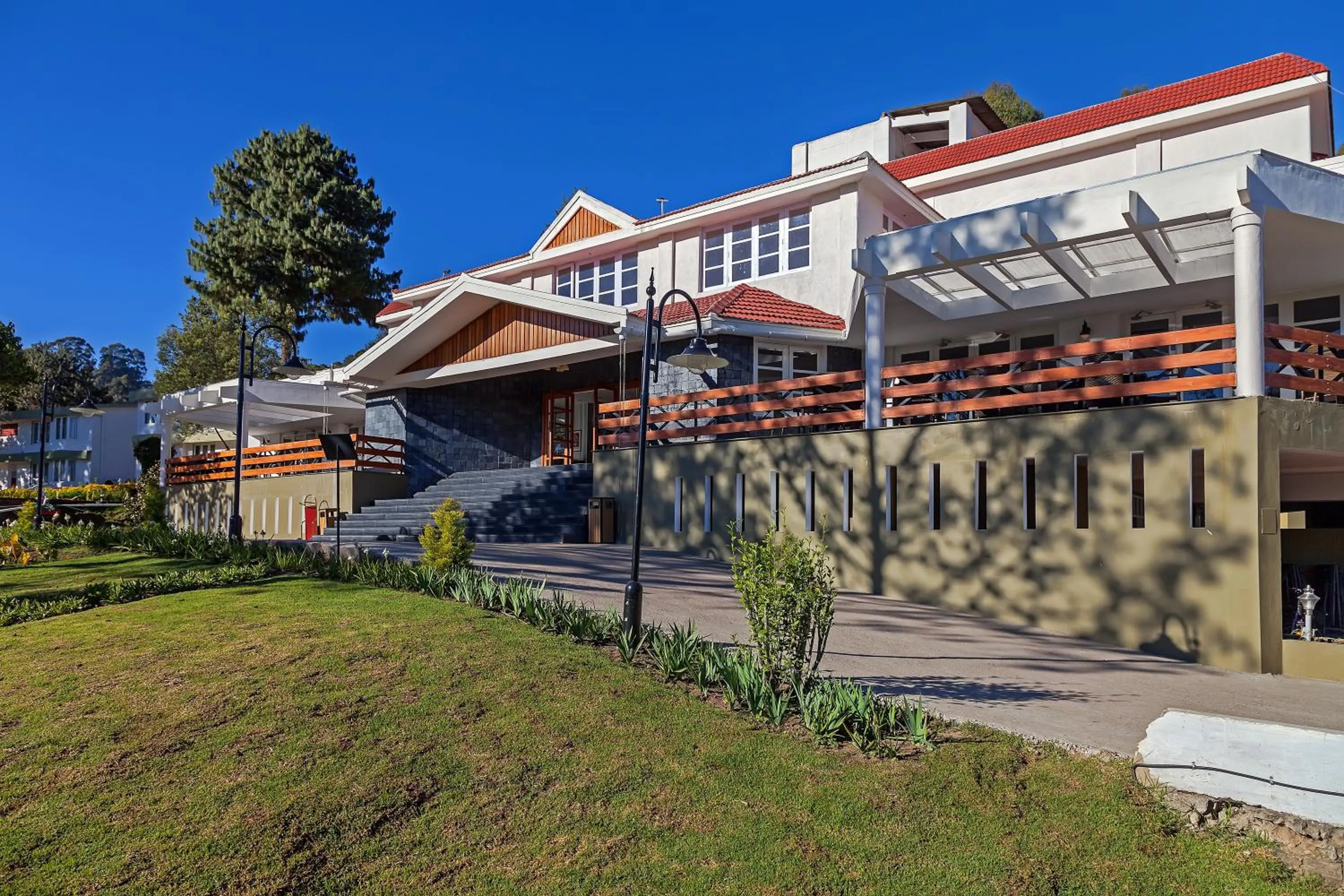 Property building in Sterling Kodai Lake