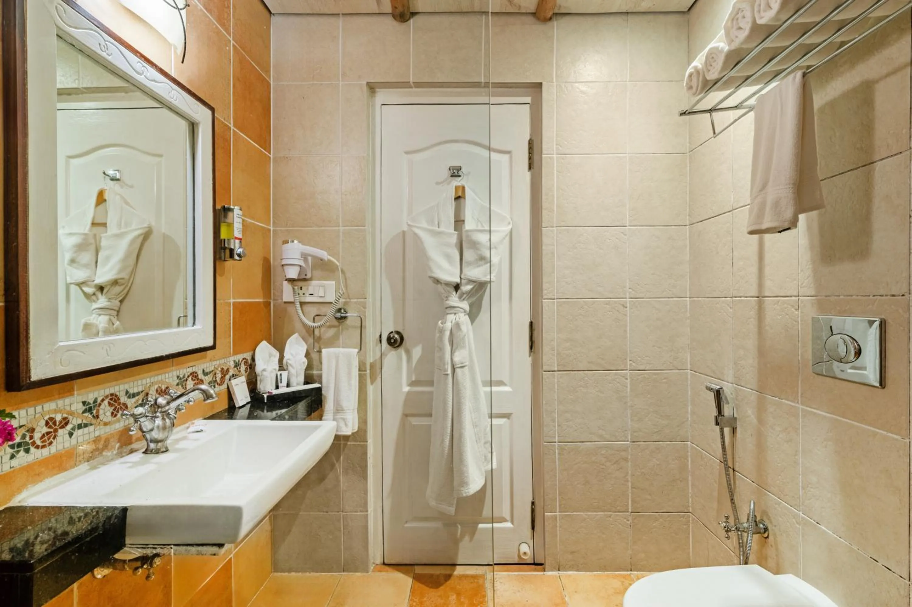 Bathroom in Sterling Kodai Lake