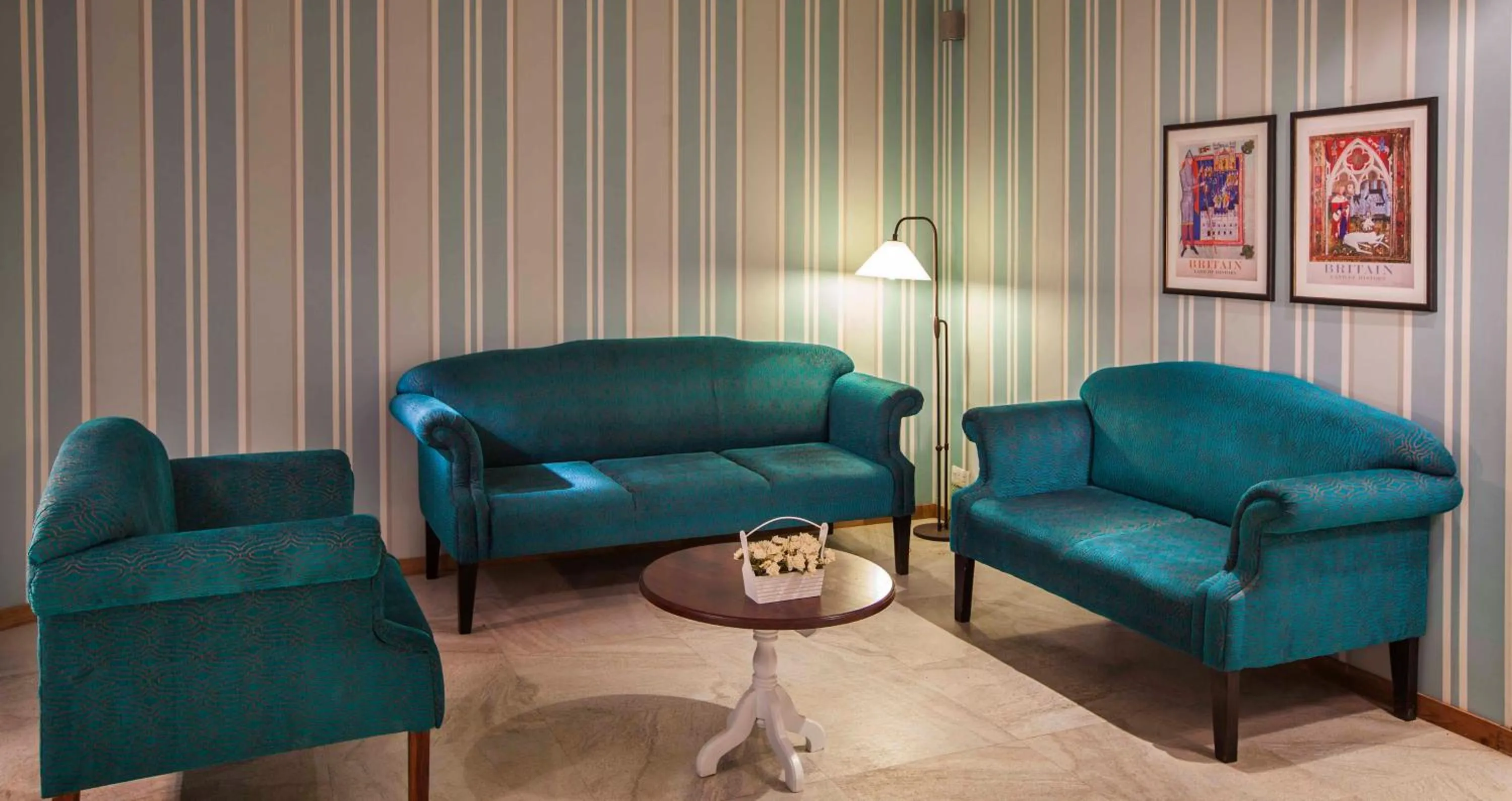 Lobby or reception in Sterling Kodai Lake