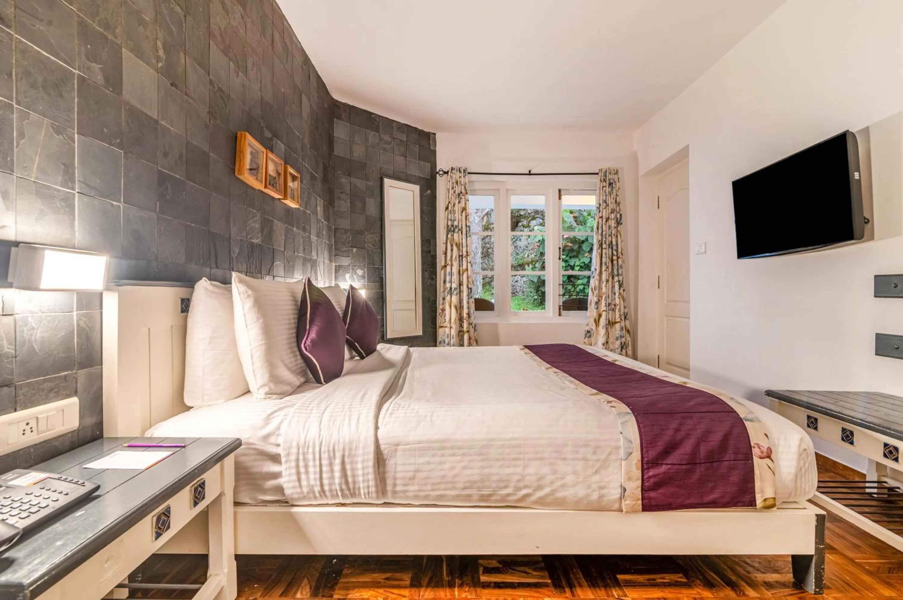 Bedroom, Bed in Sterling Kodai Lake