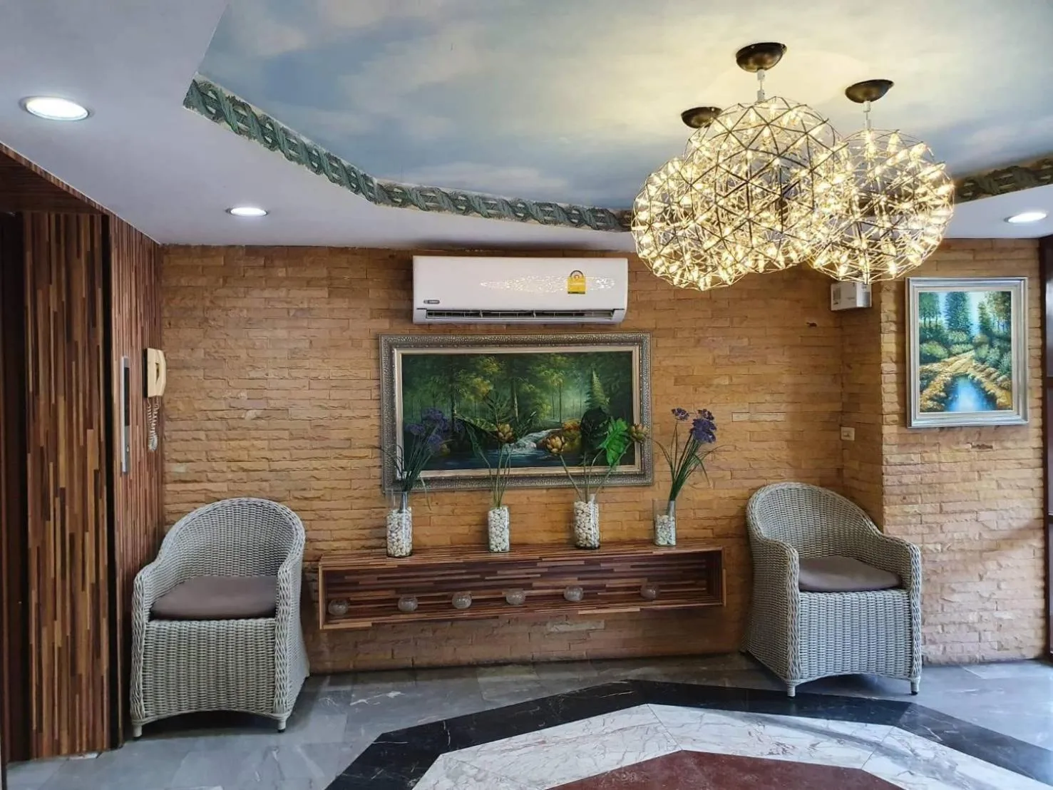 The Montana Lodge-Sathorn