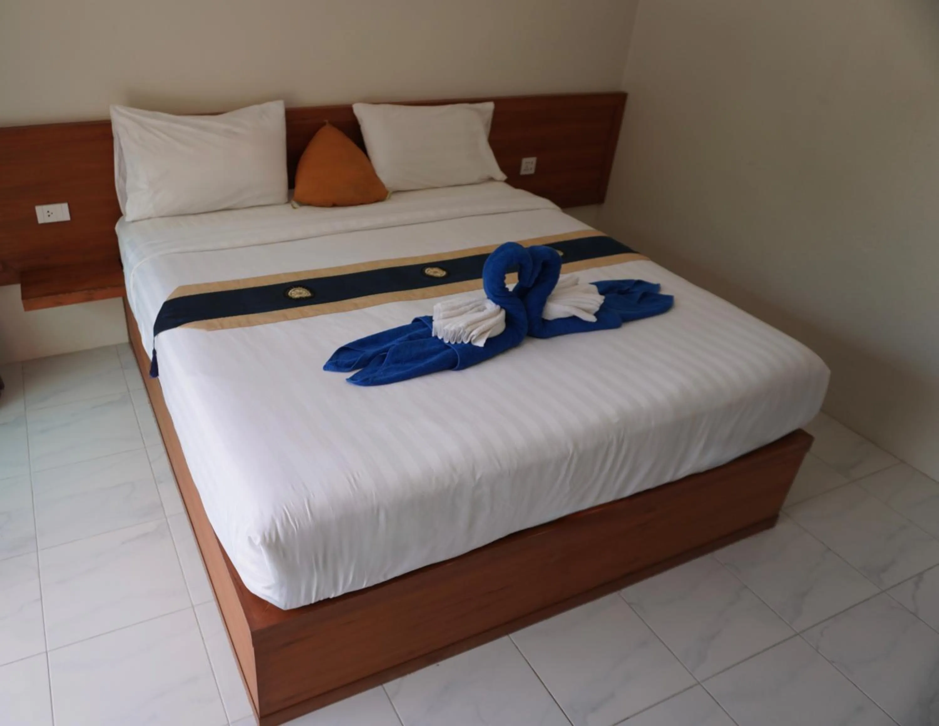 Bed in JP Resort Koh Tao