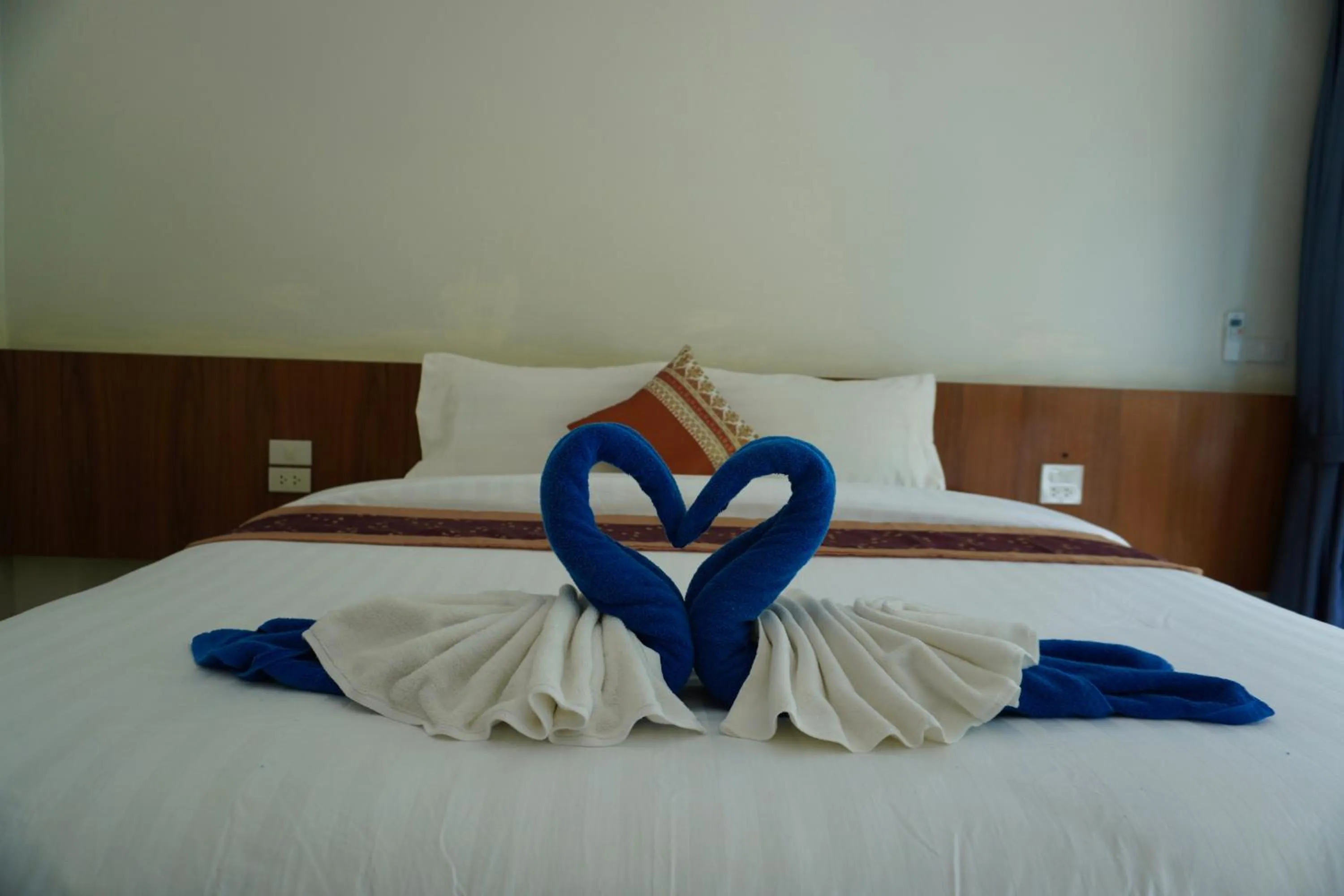 Bed in JP Resort Koh Tao