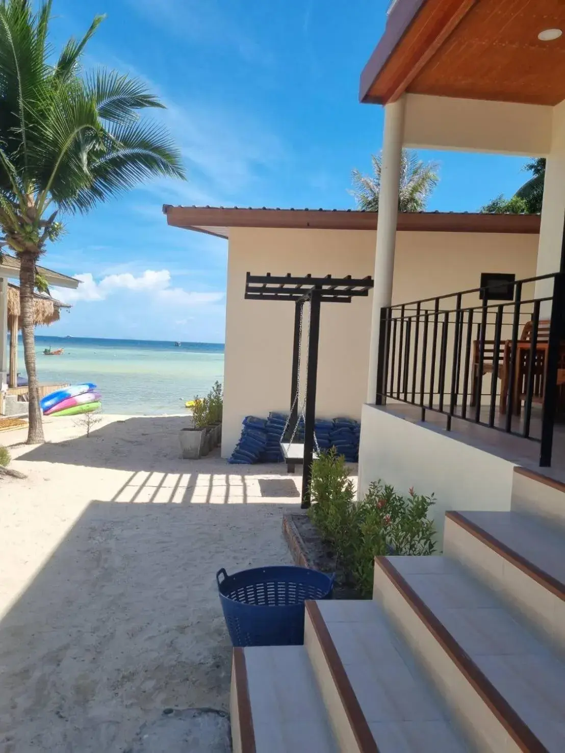 Bungalow - Beach Side in JP Resort Koh Tao Bungalow - Beach Side in JP Resort Koh Tao