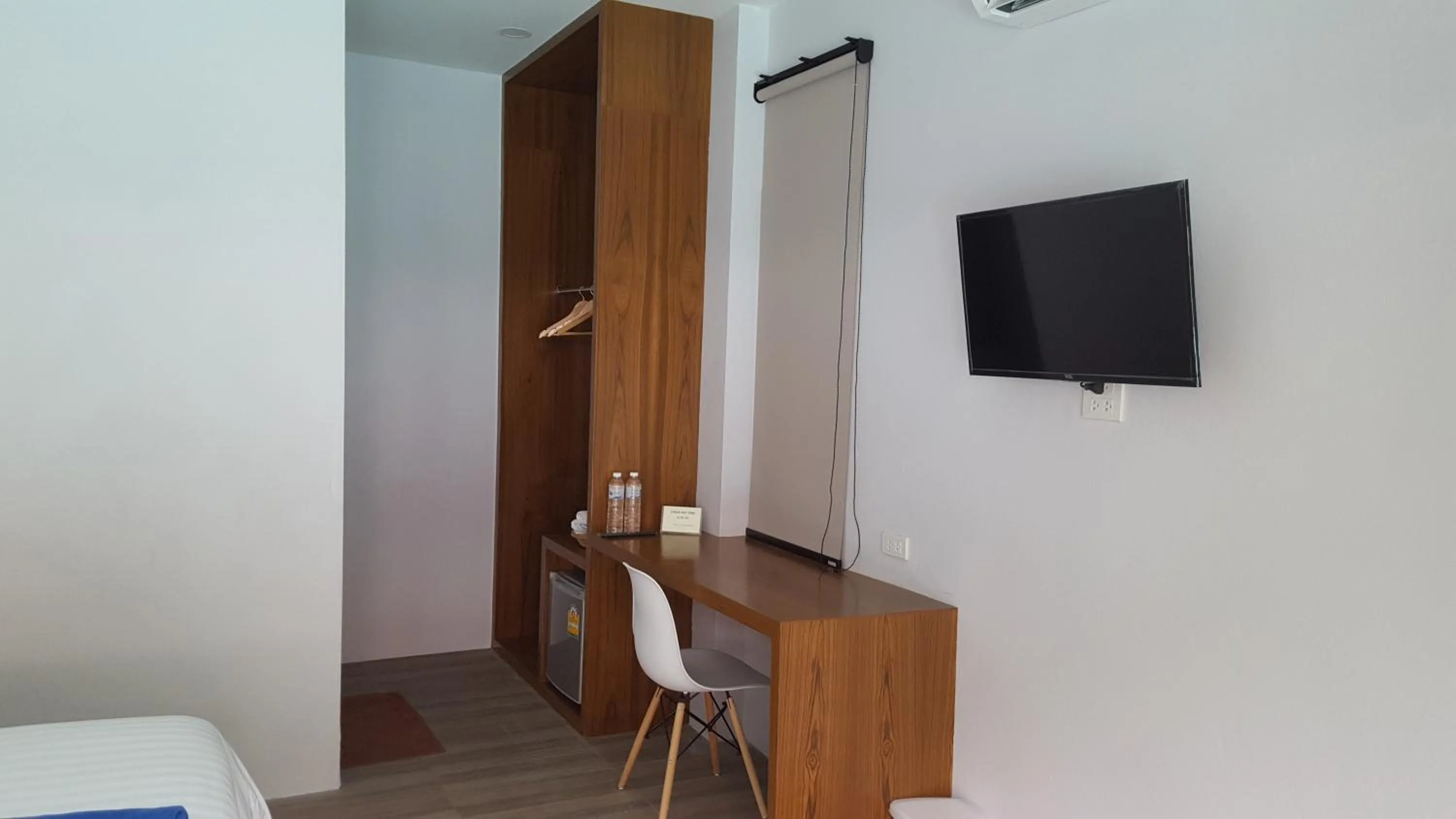 wardrobe in JP Resort Koh Tao