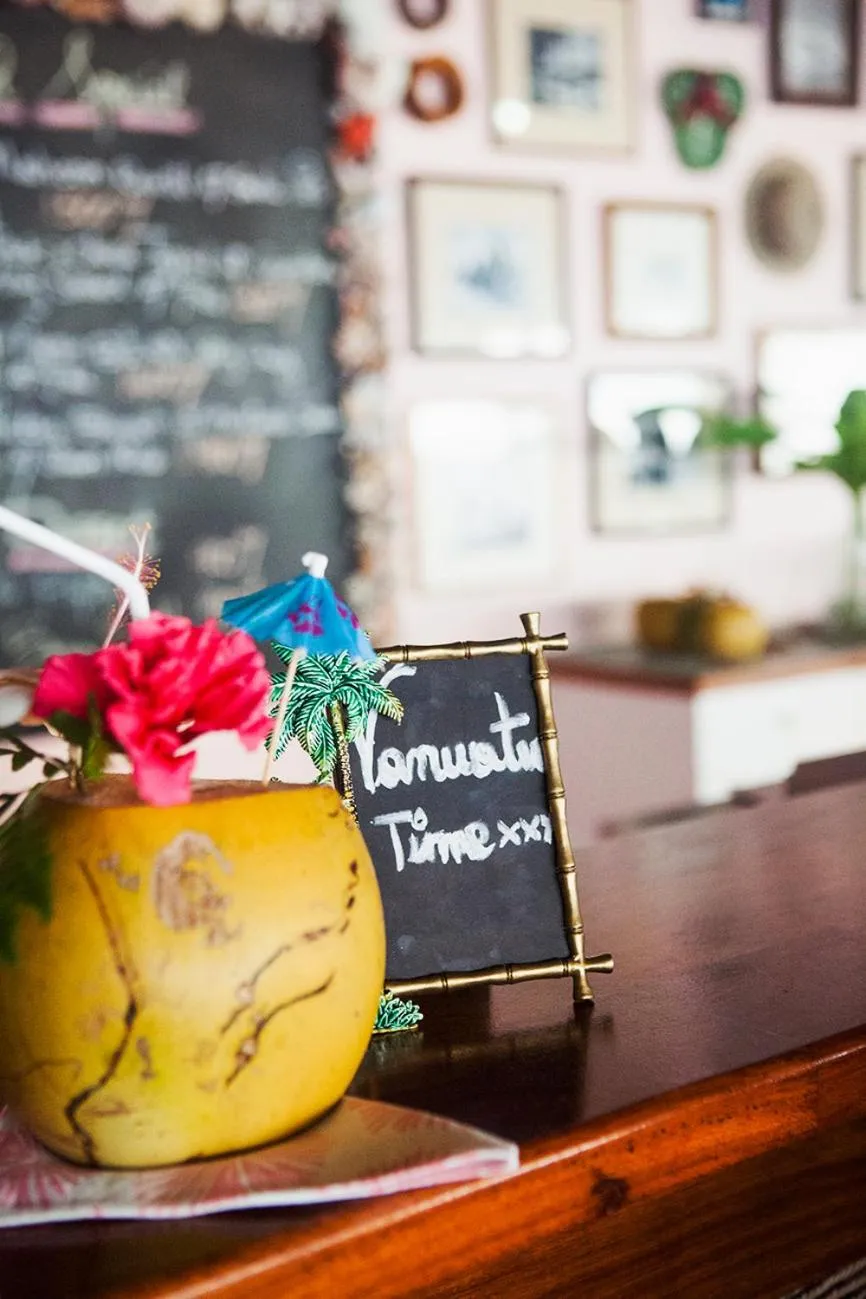 Restaurant/places to eat in Aore Island Resort