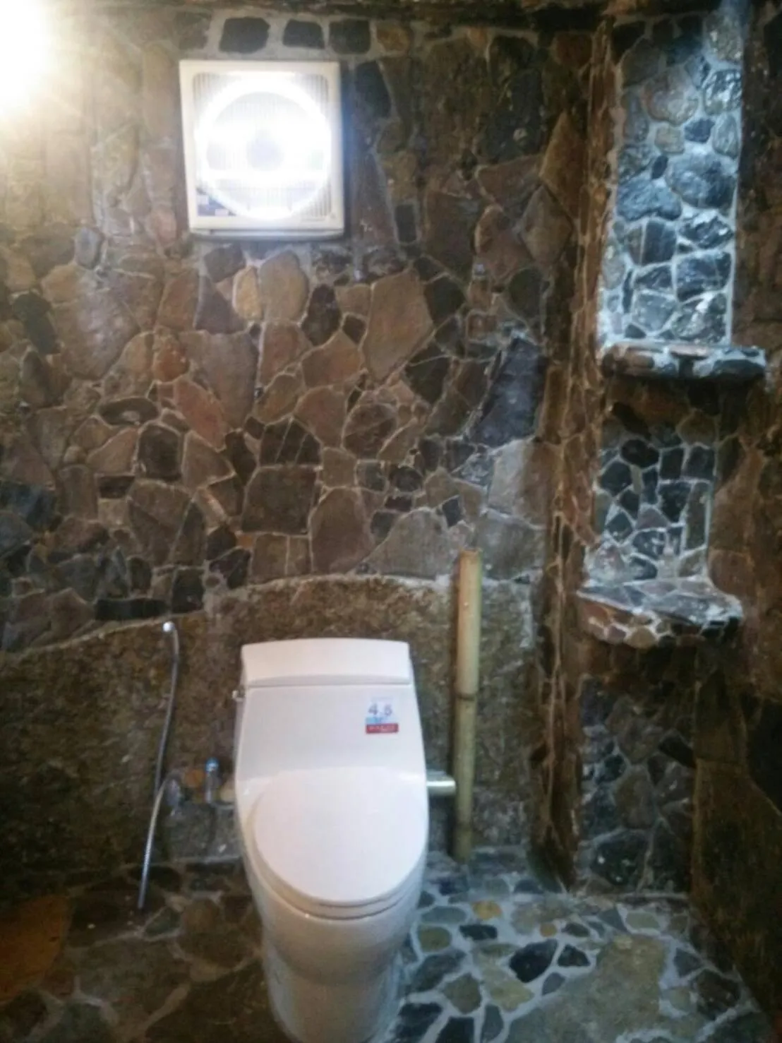 Bathroom in Needa Rock Resort