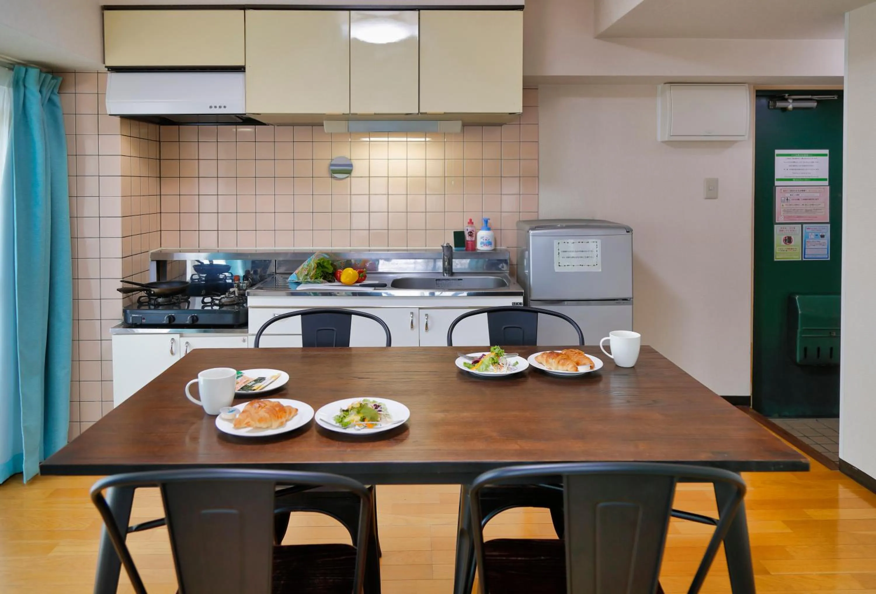 kitchen in ホテル西川口ウィークリー