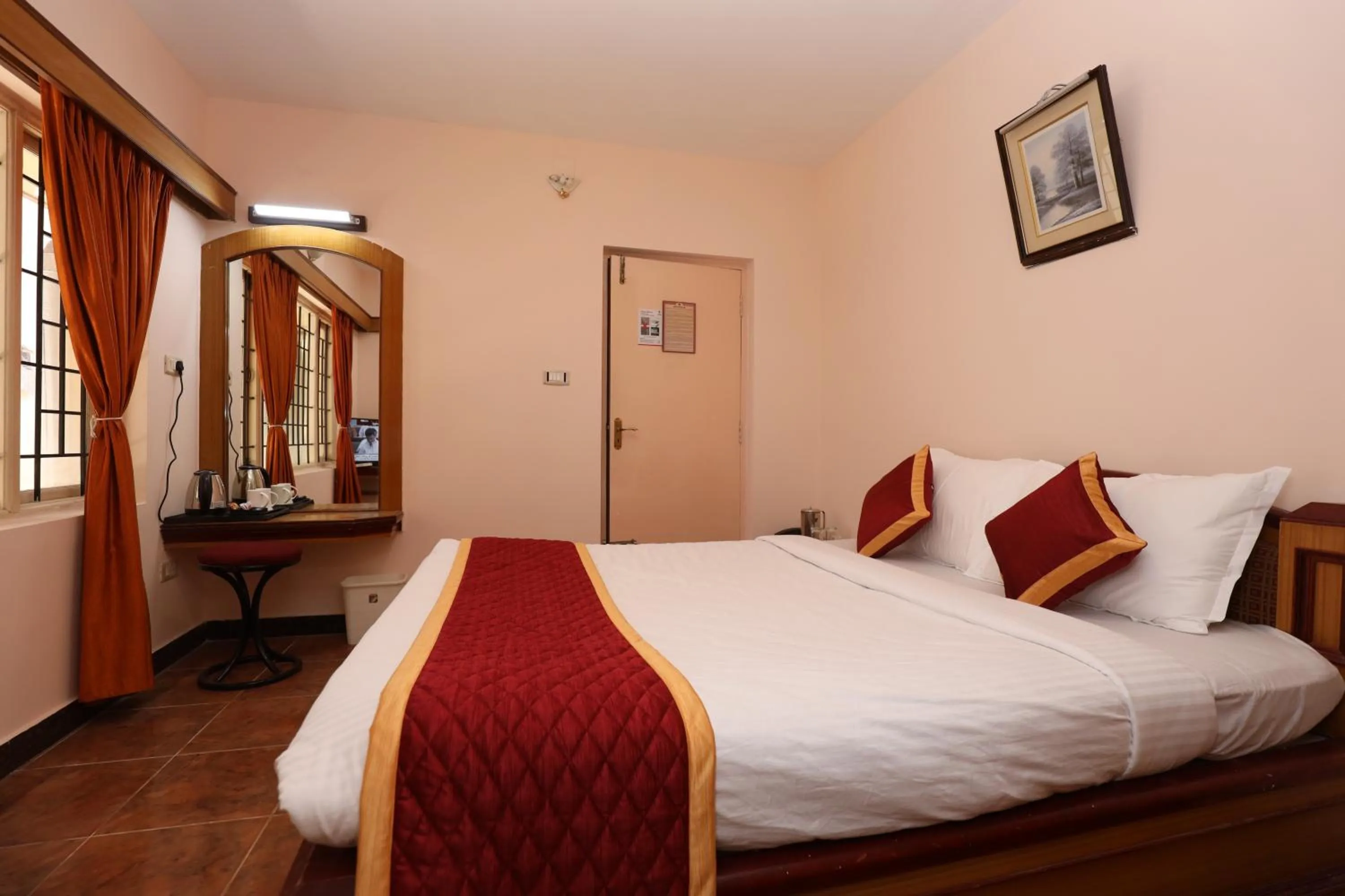 Bed in Hotel Silver Oak