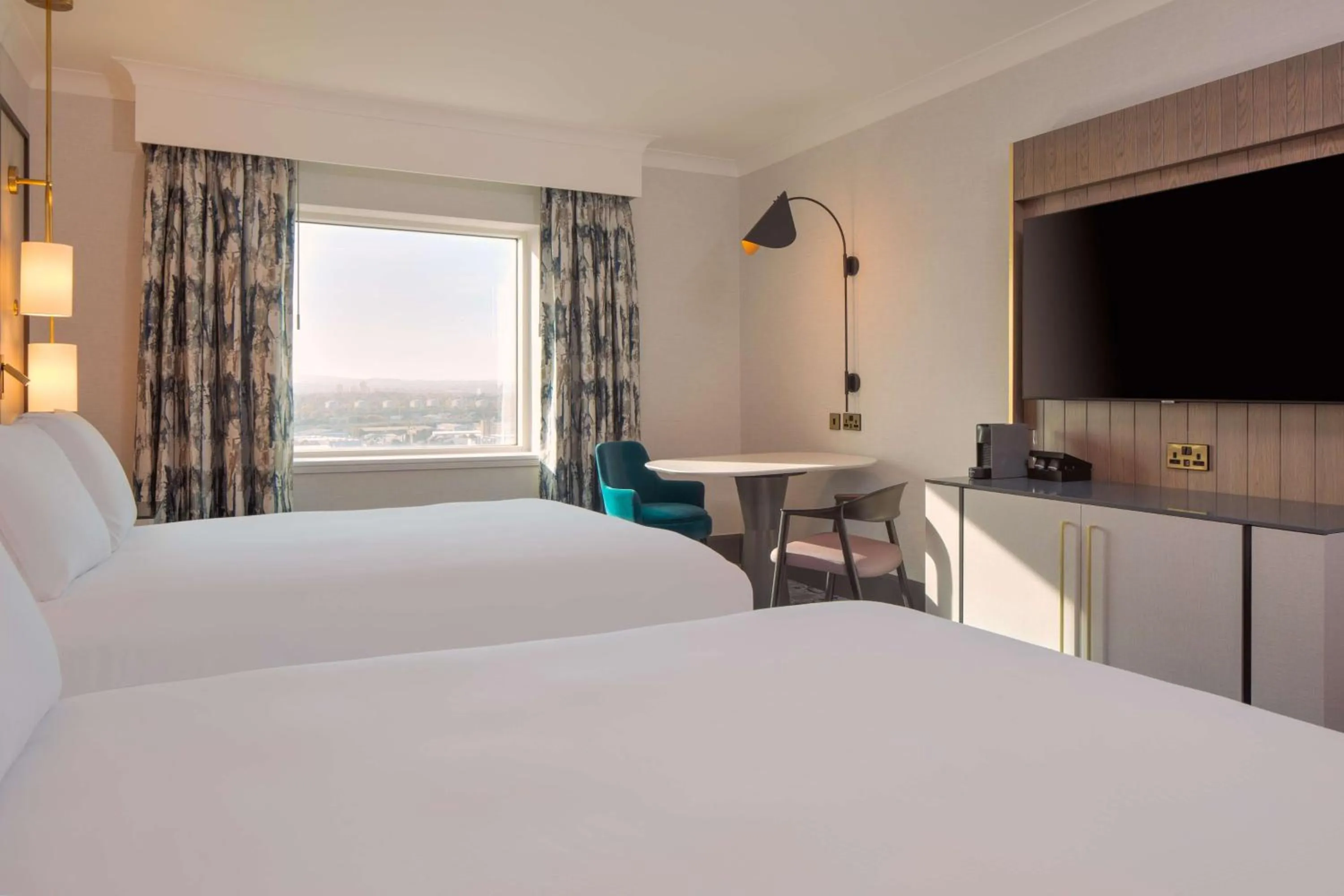 Bedroom, Bed in Hilton Glasgow