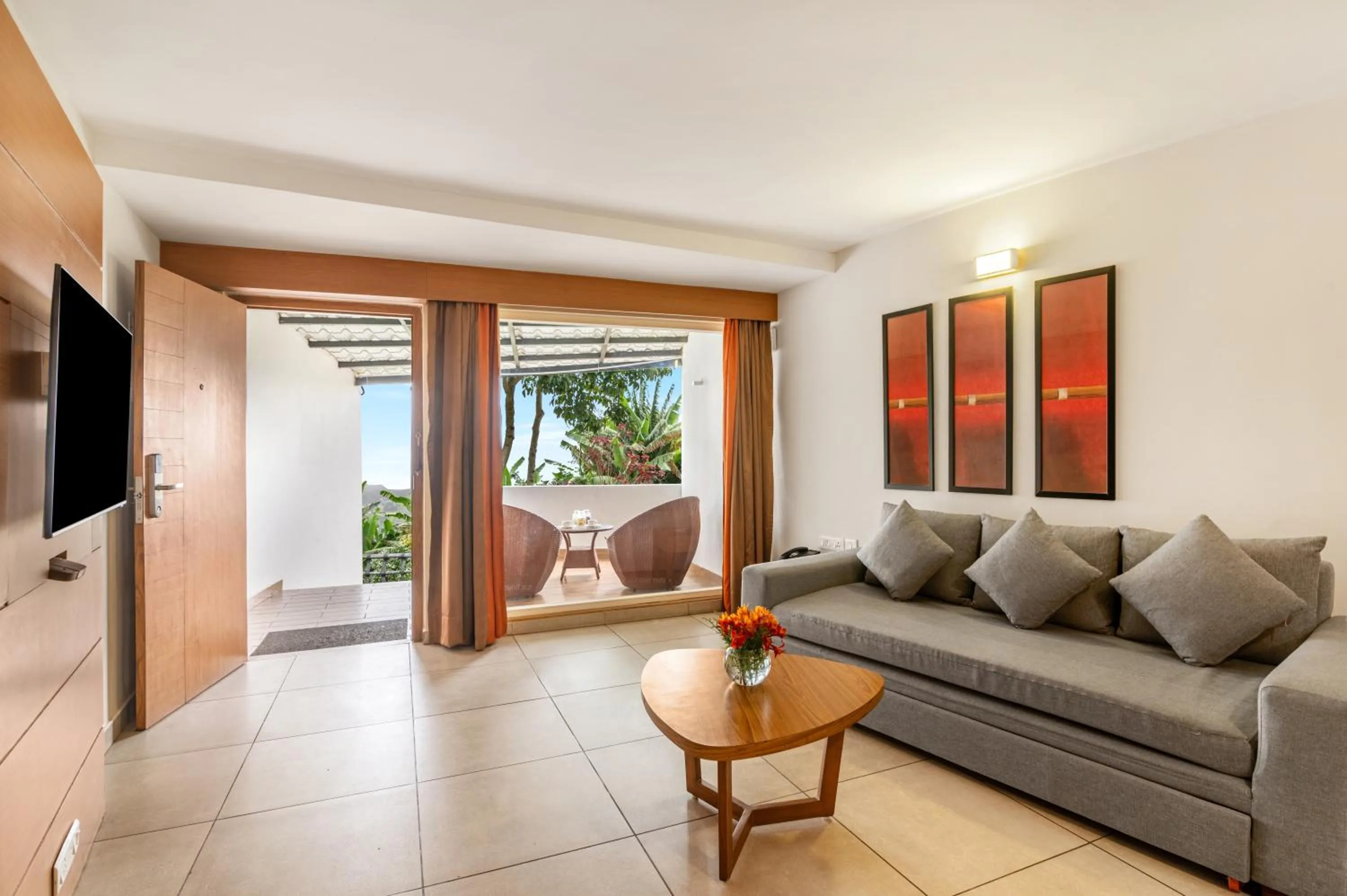 Living room in Sterling Kodai Valley