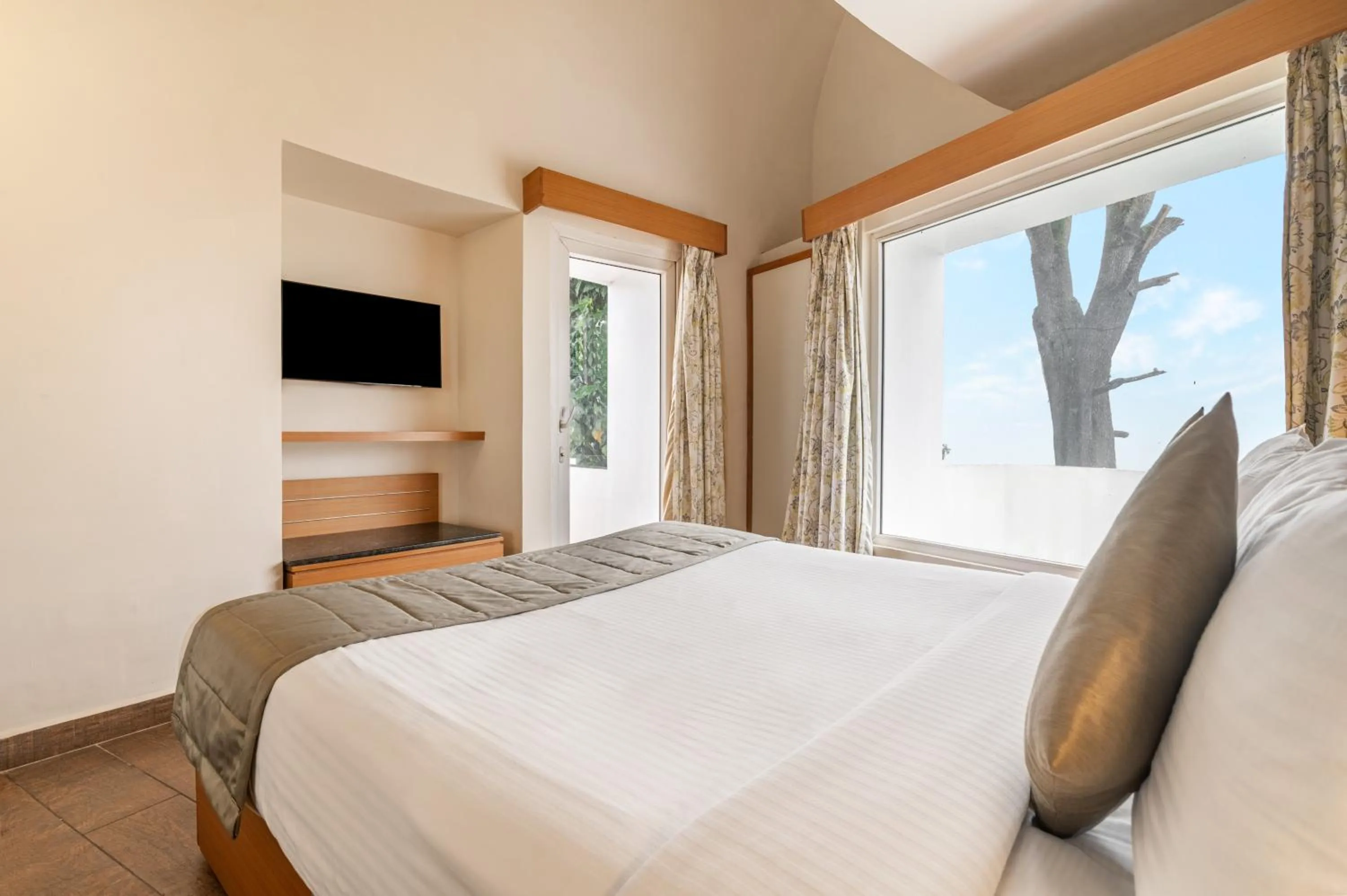 Bed in Sterling Kodai Valley