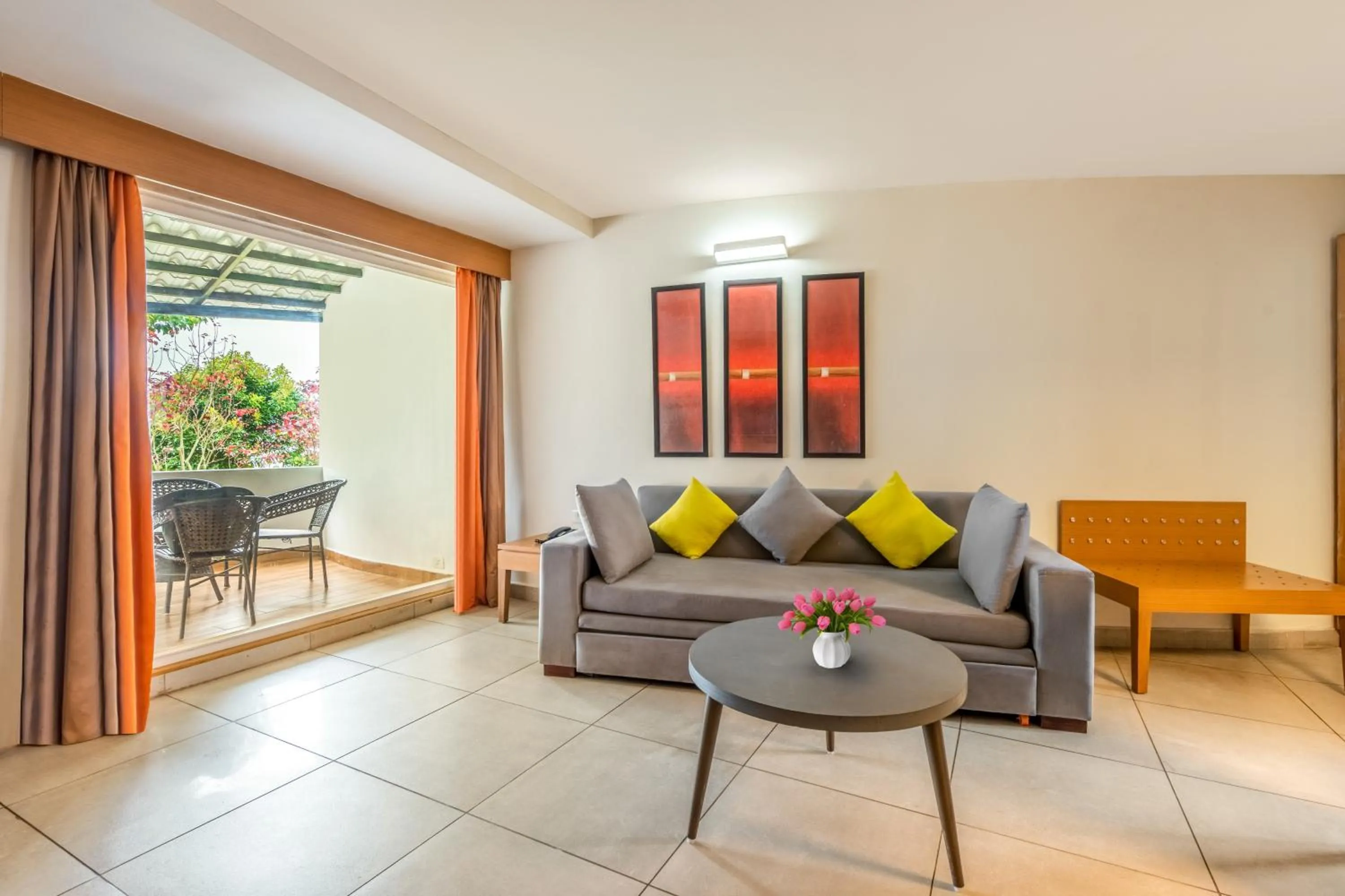 Seating area in Sterling Kodai Valley