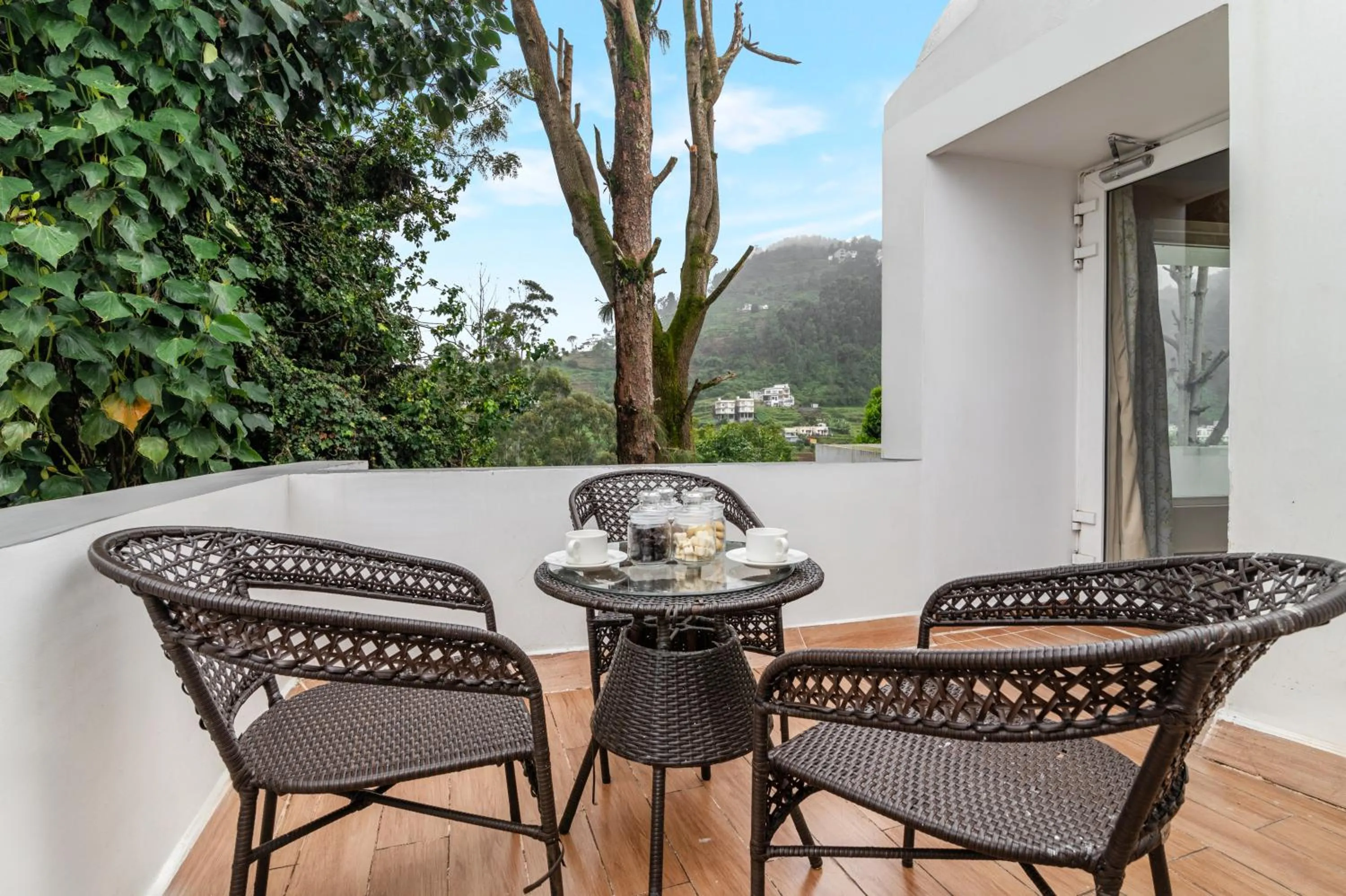 Seating area in Sterling Kodai Valley