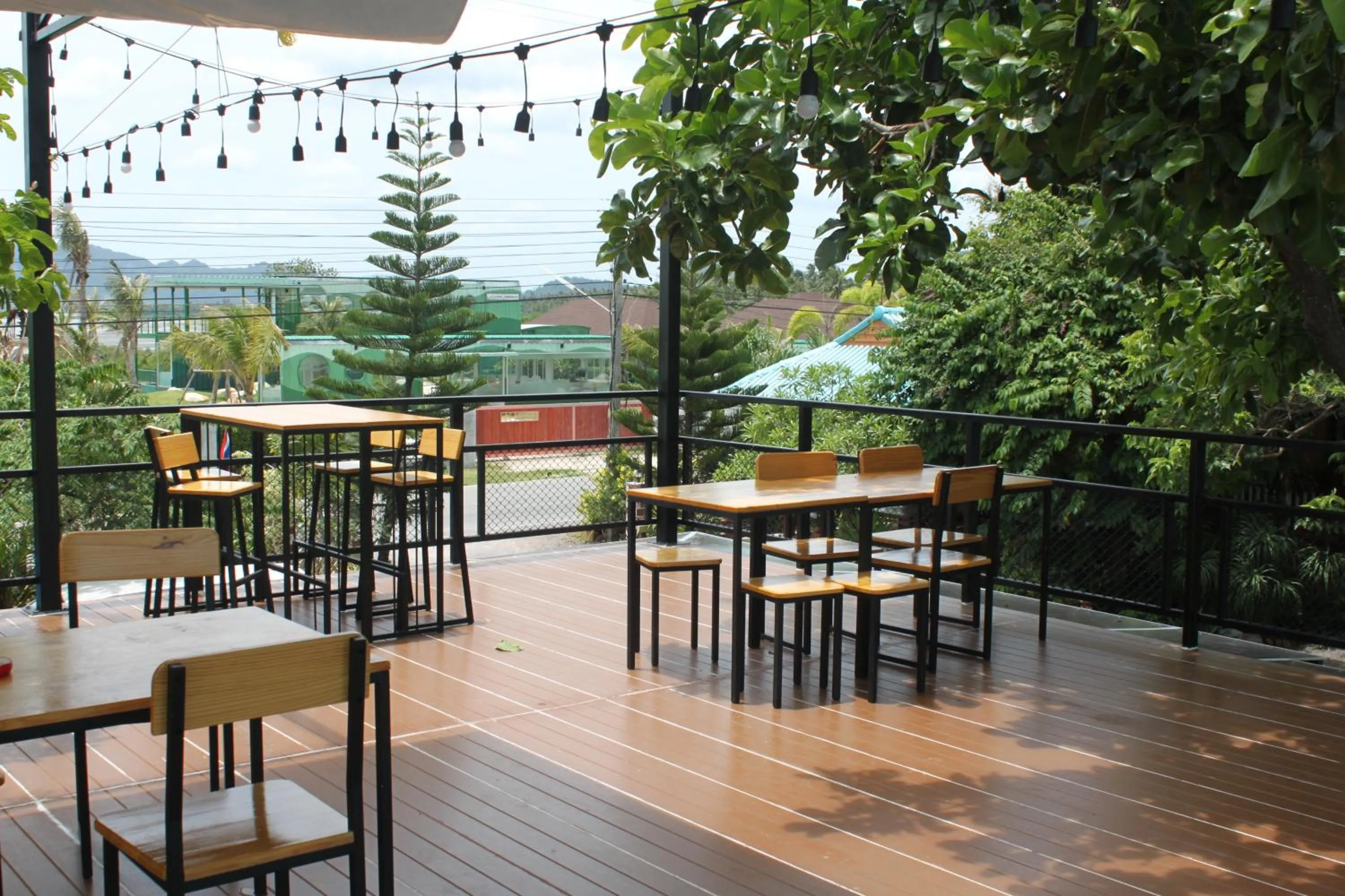 Restaurant/places to eat in Lam-tong Resort