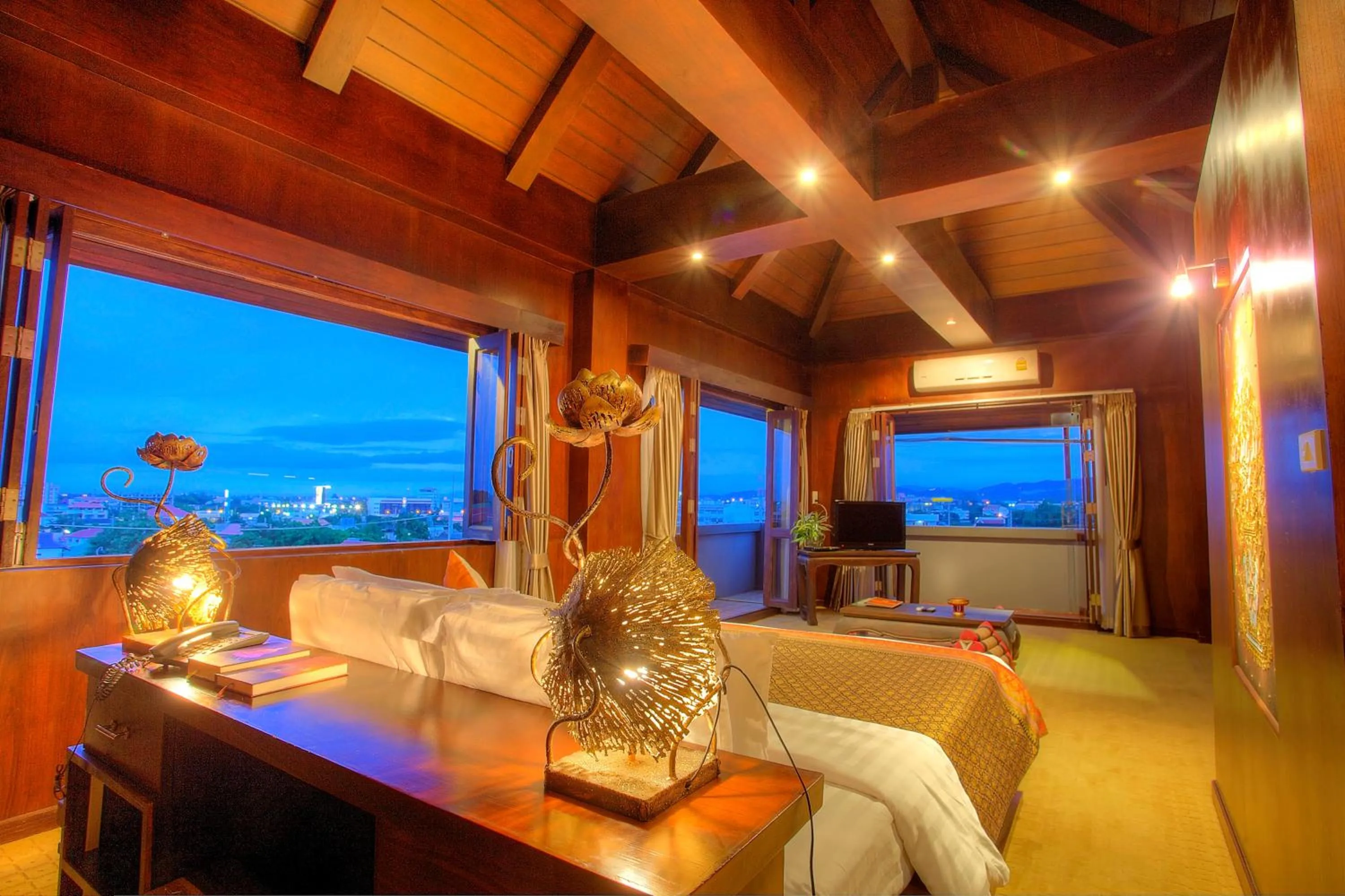 Bed in Singha Montra Lanna Boutique Style Hotel