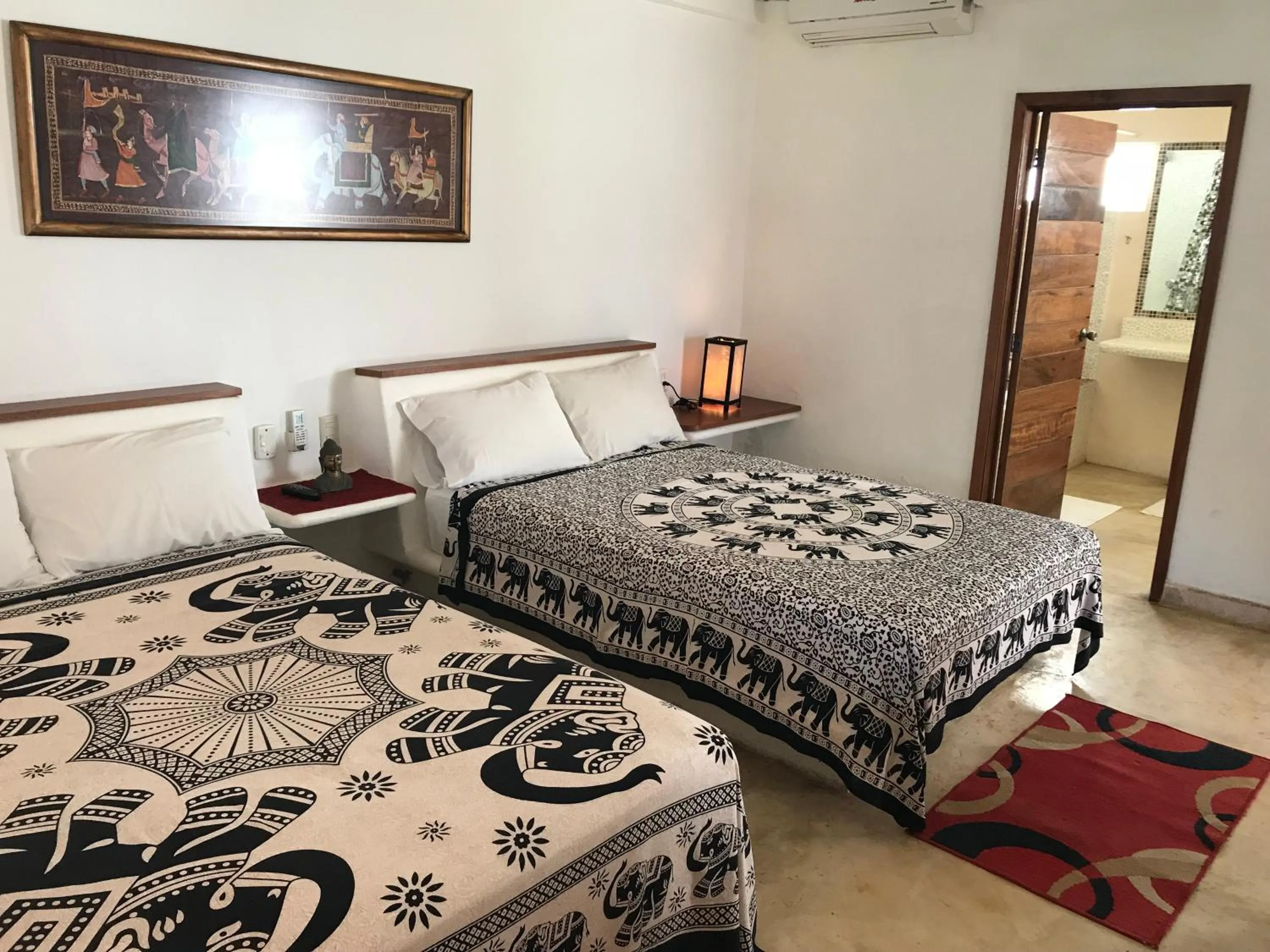 Bed in Casa de las Olas Surf & Beach Club