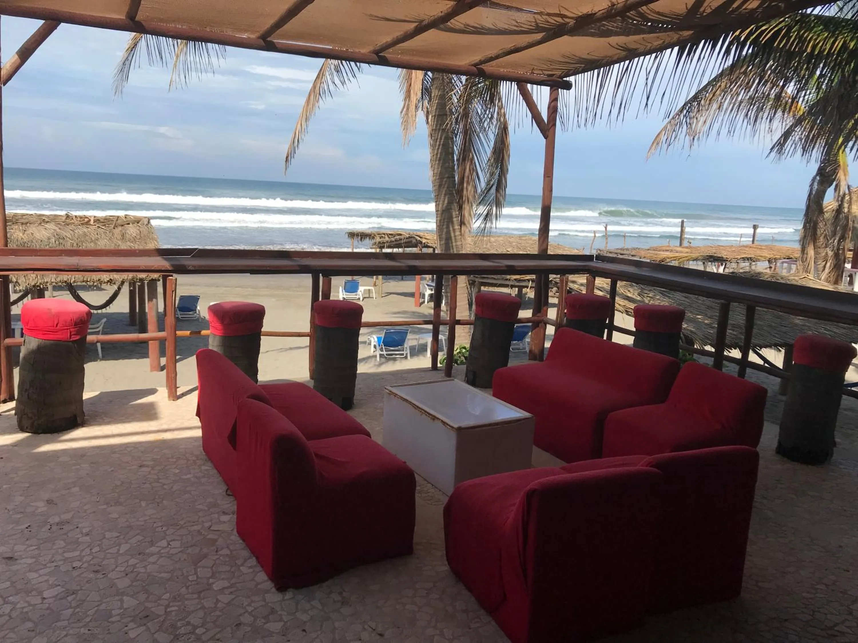 Restaurant/places to eat in Casa de las Olas Surf & Beach Club
