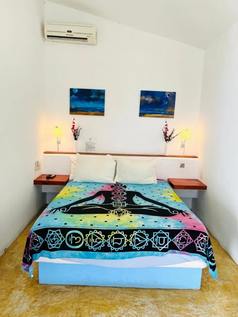 Balcony/Terrace, Bed in Casa de las Olas Surf & Beach Club