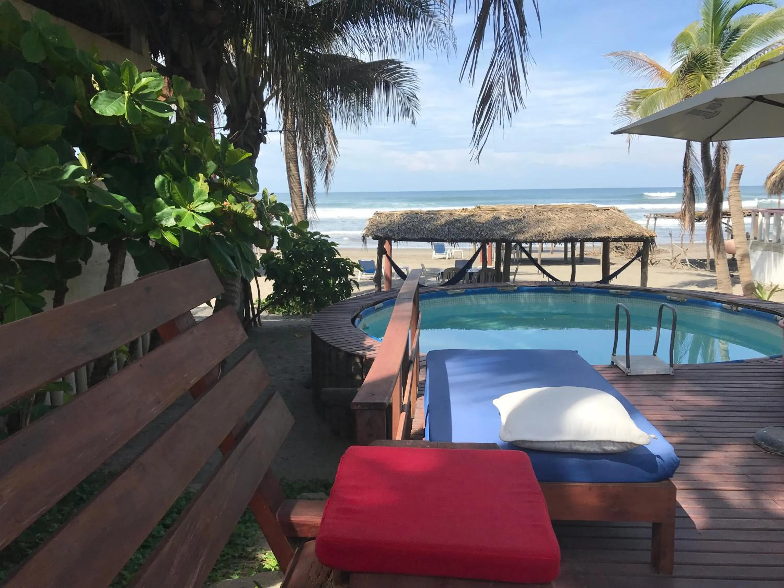 Casa de las Olas Surf & Beach Club