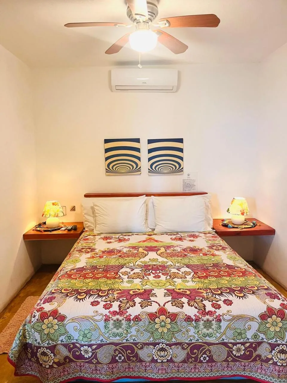 Bed in Casa de las Olas Surf & Beach Club