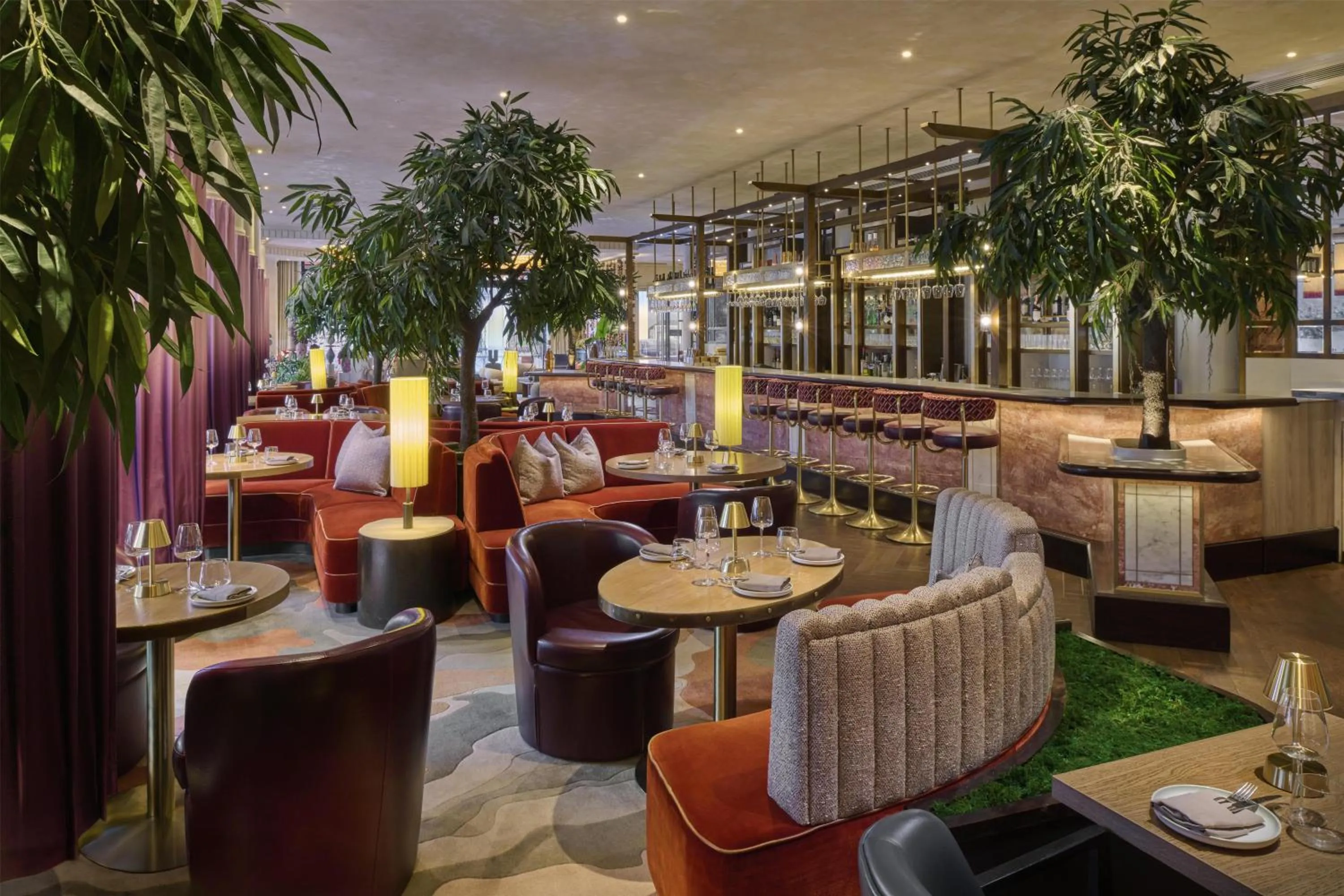 Restaurant/places to eat in The Trafalgar St James London Curio Collection by Hilton