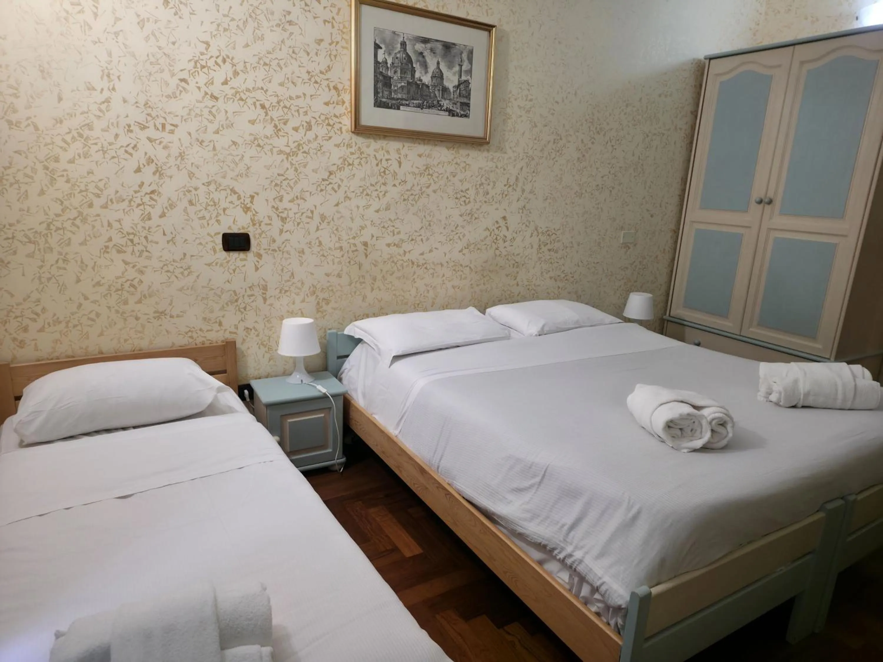 Bed in St. Peter's Rooms Rome