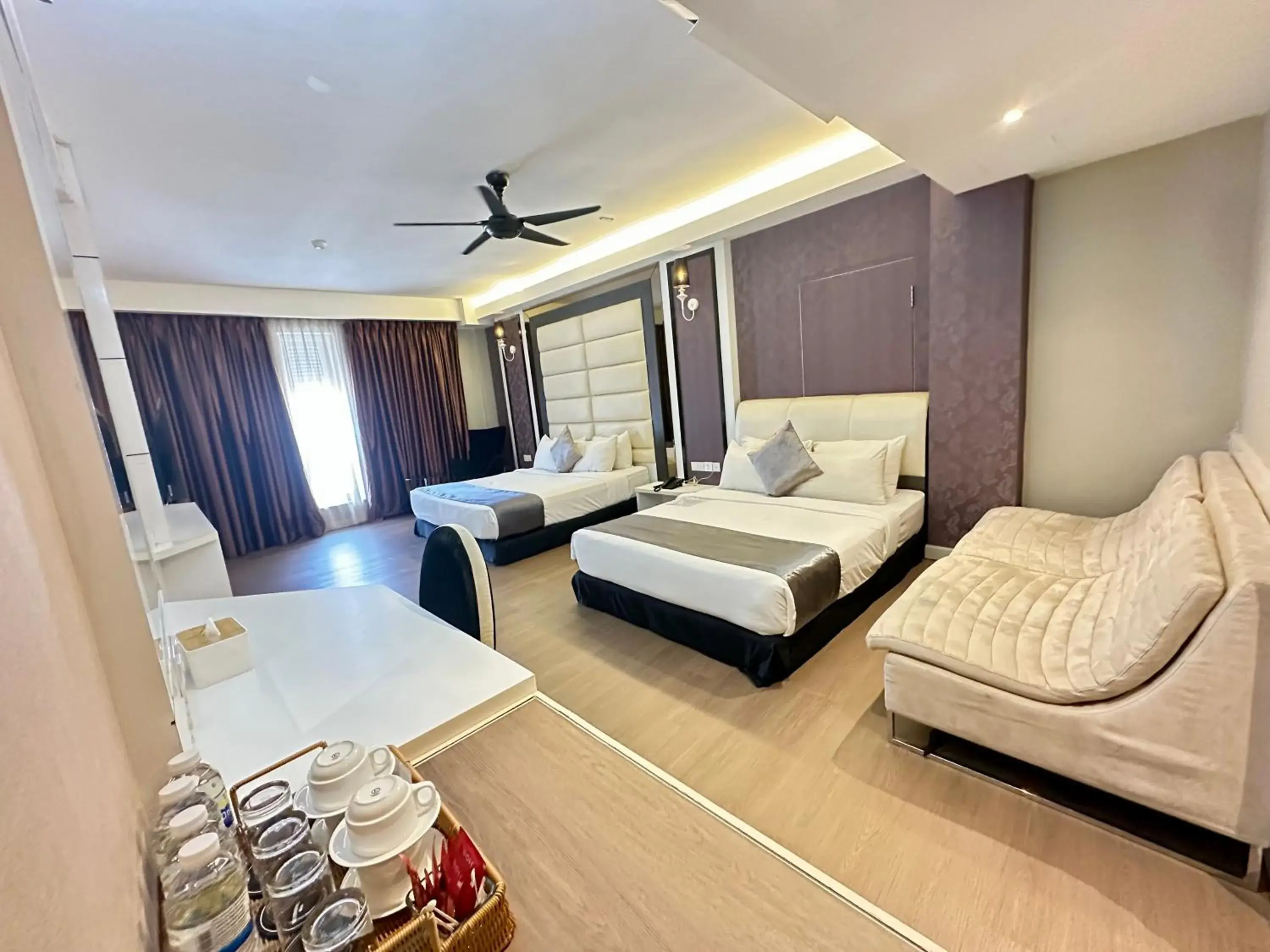 Deluxe Family Suite with Bathtub in The Sterling Boutique Hotel Melaka Deluxe Family Suite with Bathtub in The Sterling Boutique Hotel Melaka