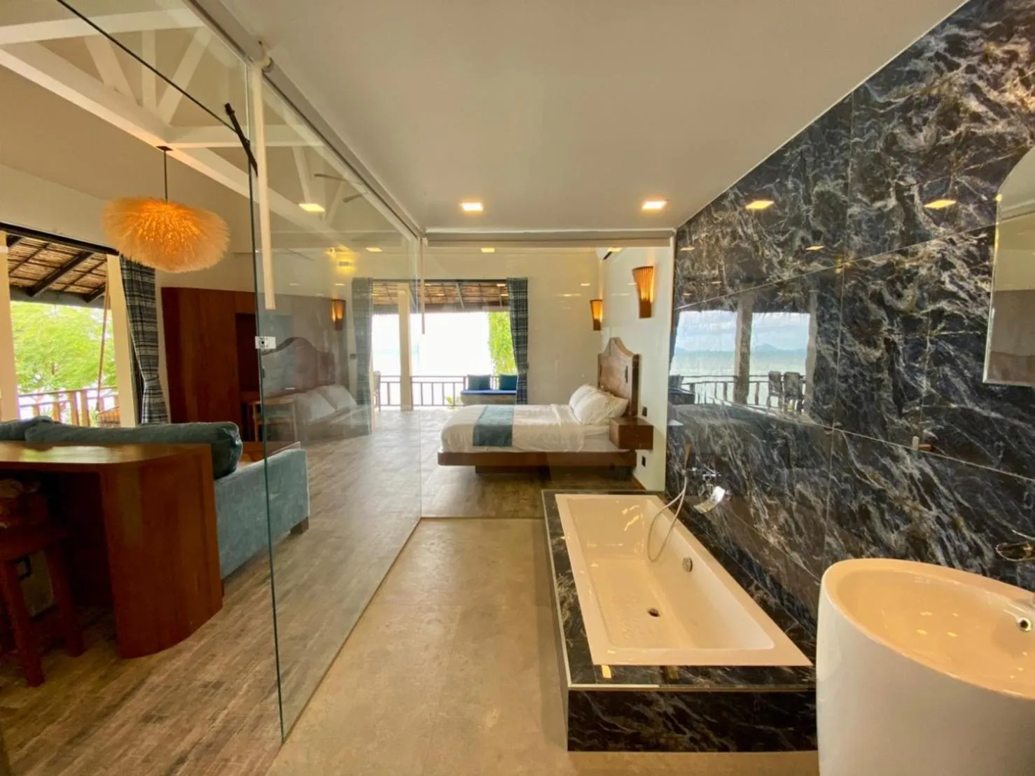 Bath in Absolute Beachfront Resort