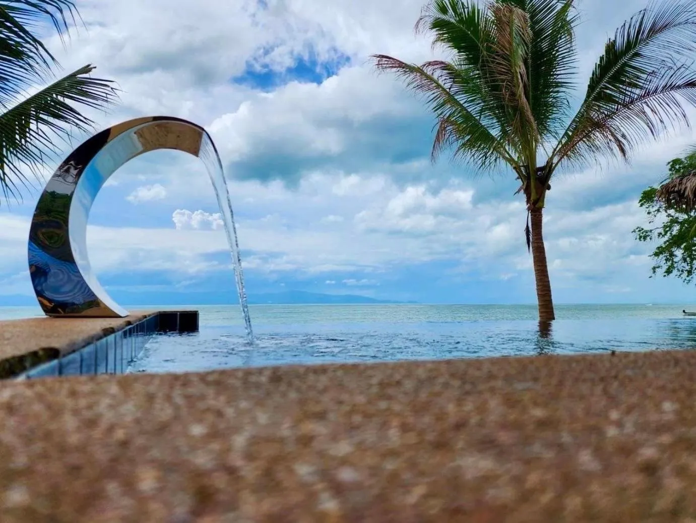 Sea view in Absolute Beachfront Resort