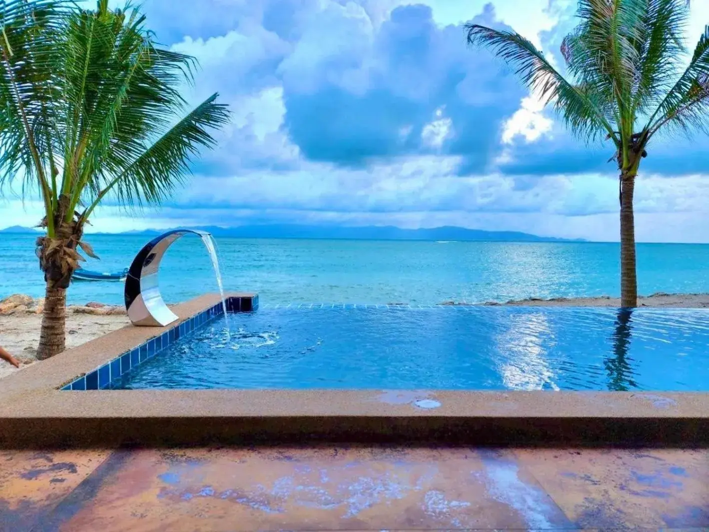 Villa with Private Pool in Absolute Beachfront Resort Villa with Private Pool in Absolute Beachfront Resort