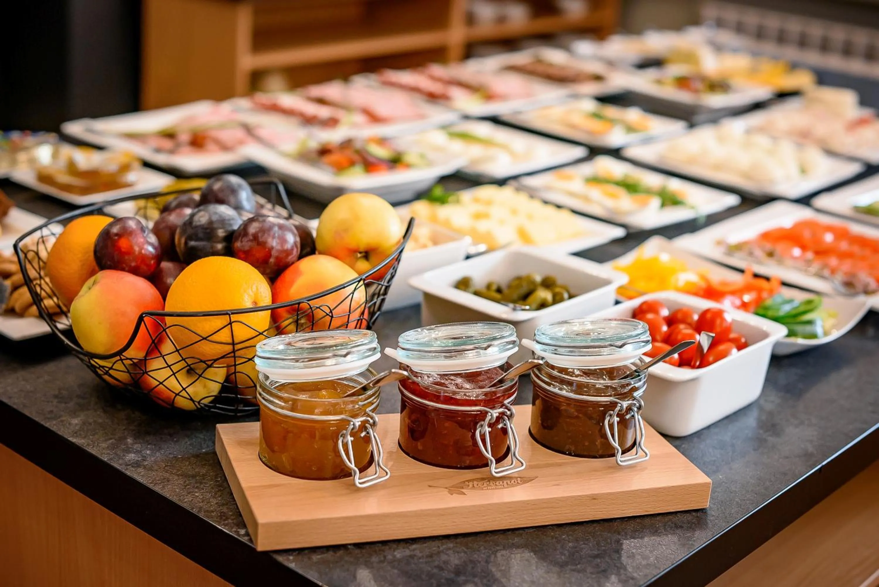 Buffet breakfast in Ośrodek Szkoleniowo Wypoczynkowy Galicya